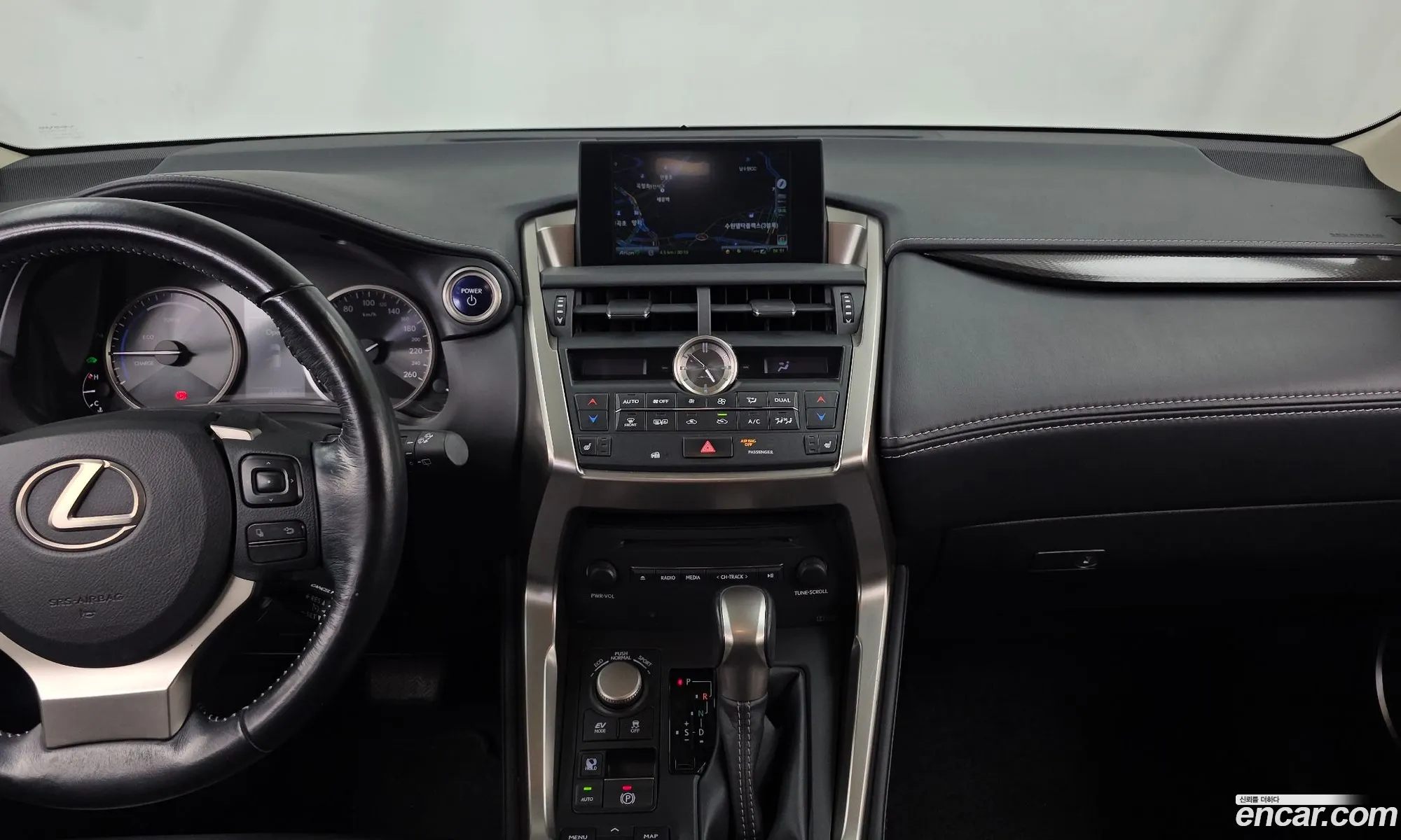 Lexus NX300h