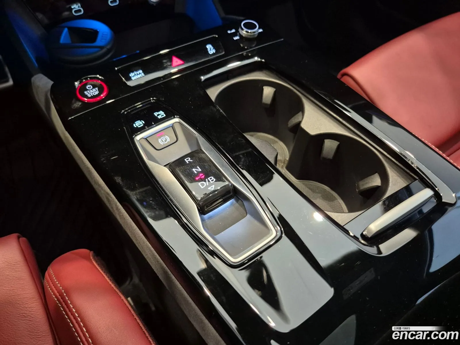 Audi SQ6 e-tron 2025 — 18
