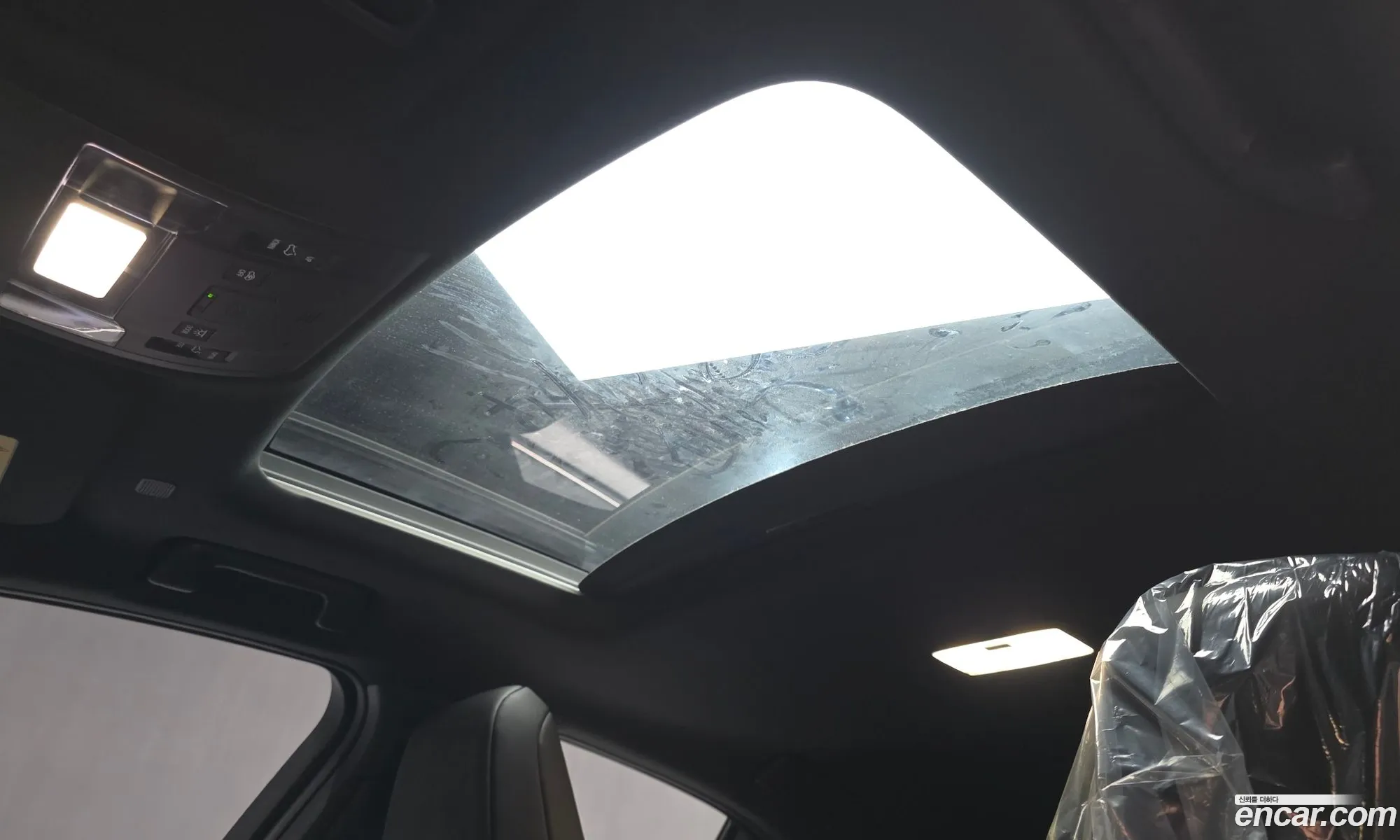Lexus UX300h 2024 JTHYBJAH888888888 — 27