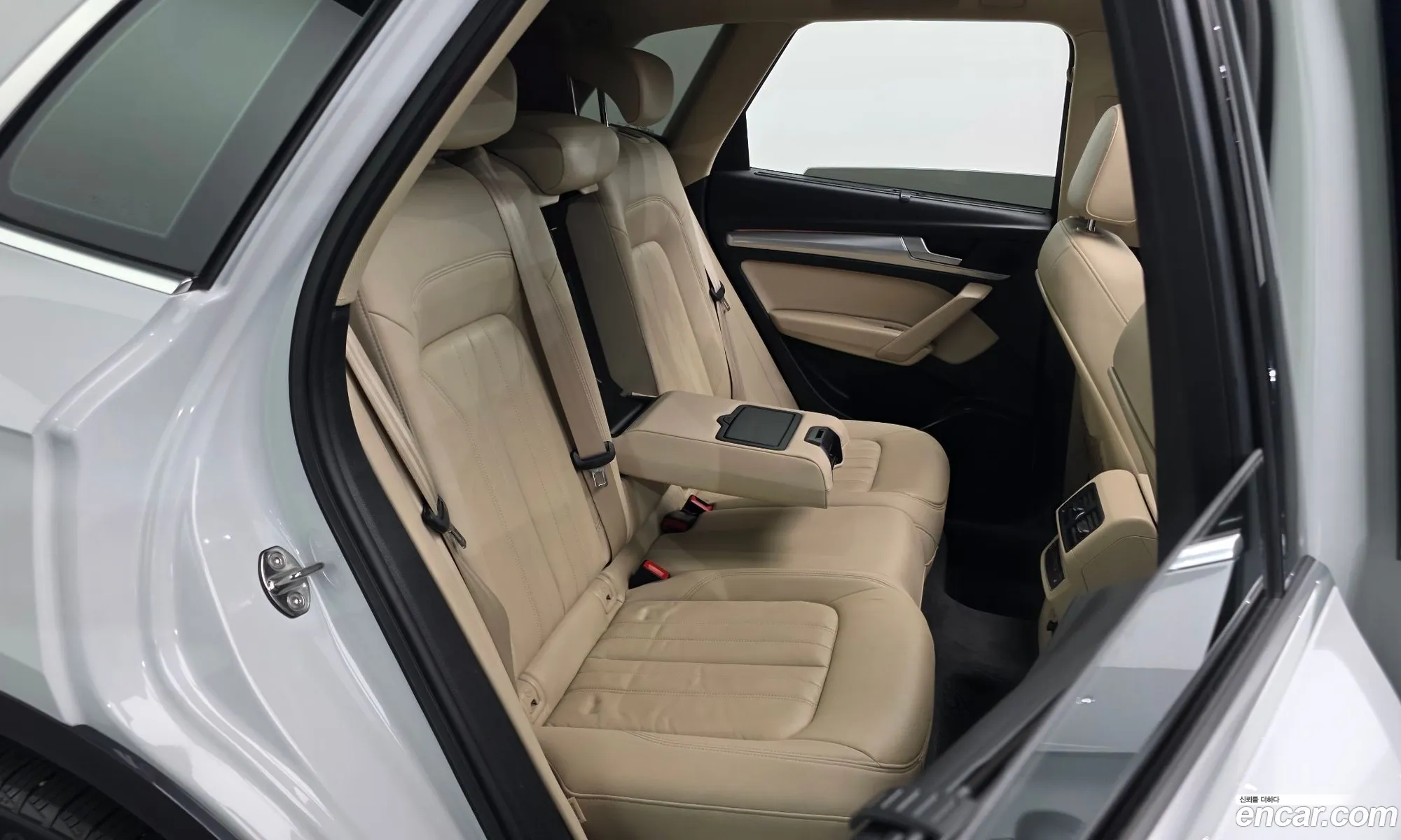 Audi Q5 2022 WAUZZZFY5N2074456 — 18