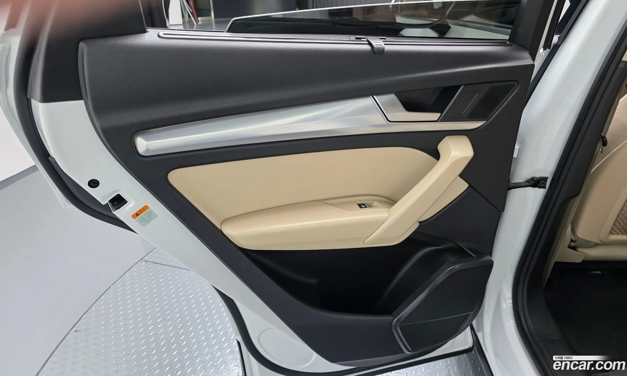 Audi Q5 2022 WAUZZZFY5N2074456 — 35