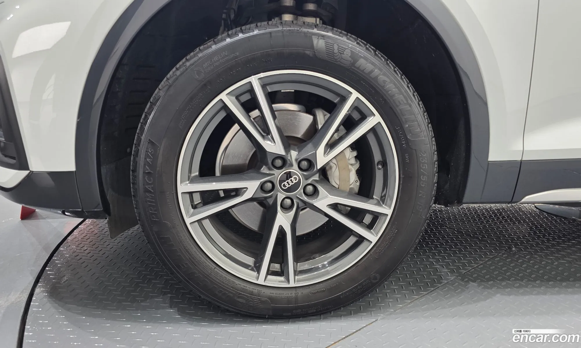Audi Q5 2022 WAUZZZFY5N2074456 — 12