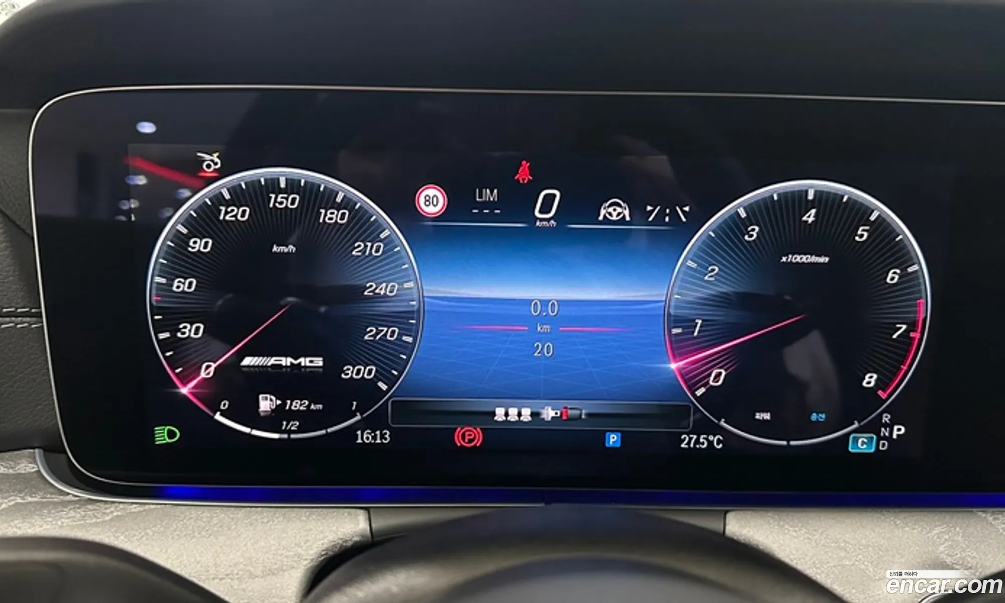 Mercedes-Benz AMG GT 2025 — 13
