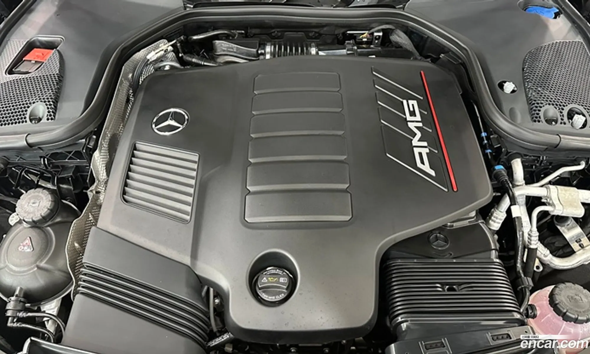 Mercedes-Benz AMG GT 2025 — 4