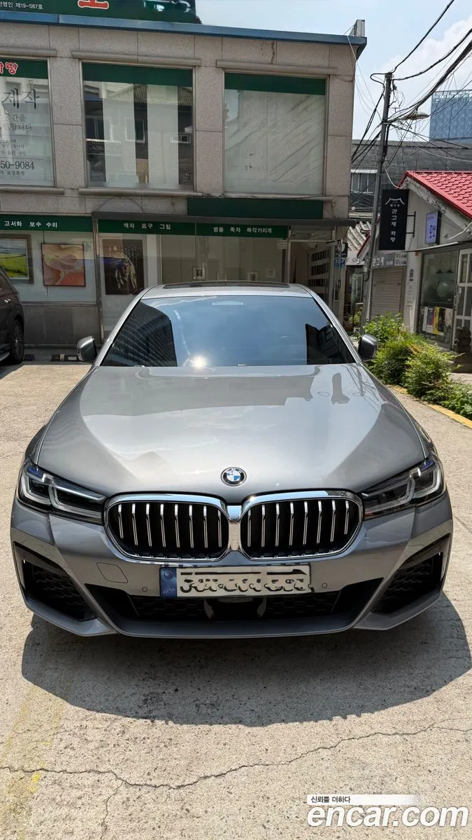 BMW 5 Series 2022 — 12