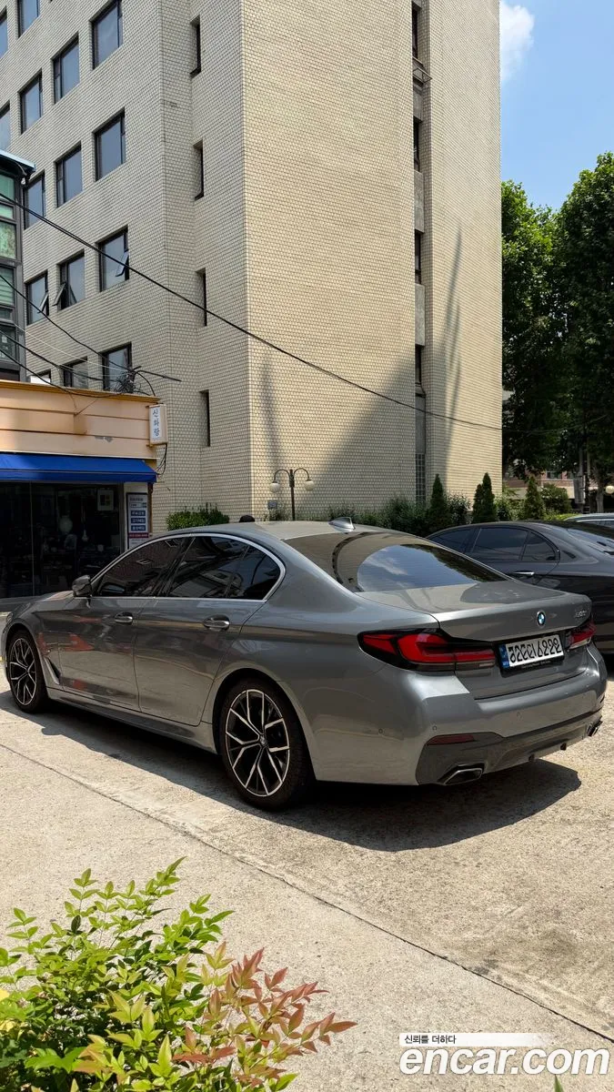 BMW 5 Series 2022 — 11