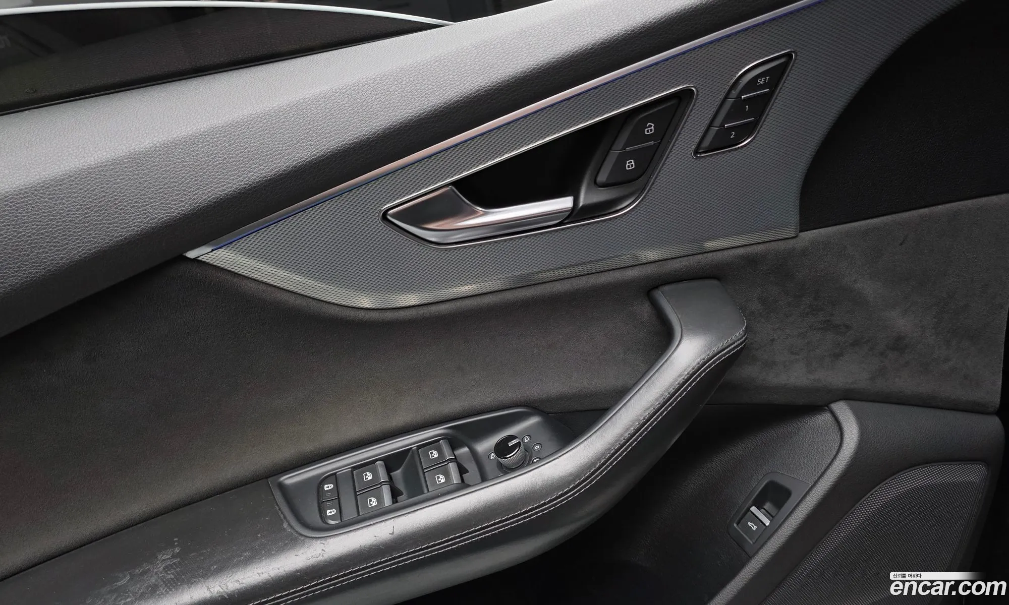 Audi Q8 2020 WAUZZZF16LD021432 — 3