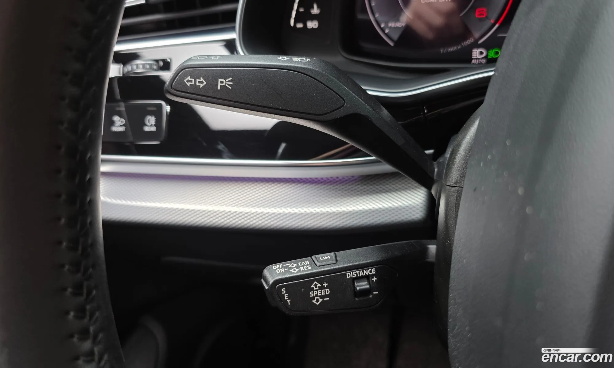 Audi Q8 2020 WAUZZZF16LD021432 — 17