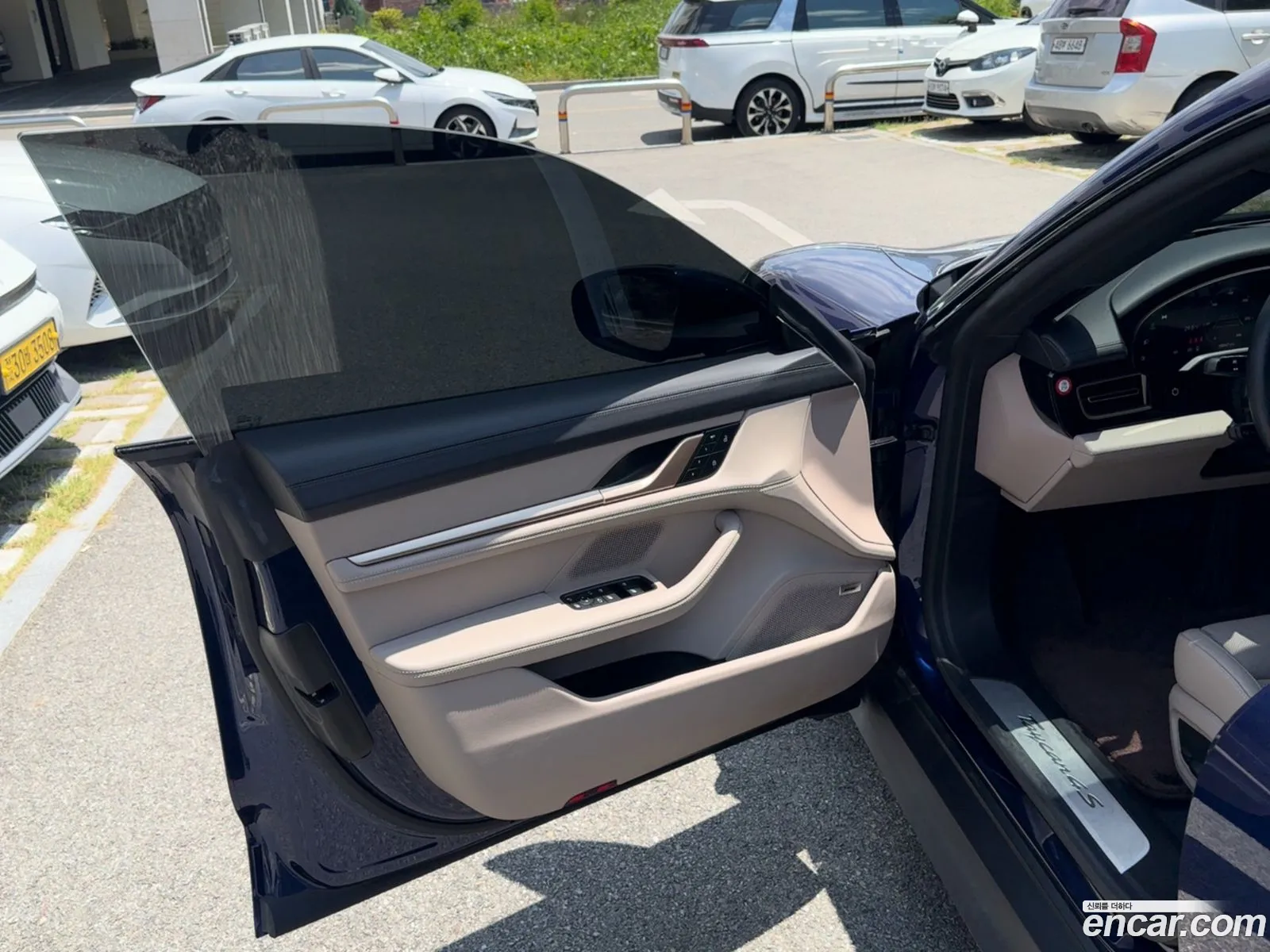 Porsche Taycan 2024 — 20