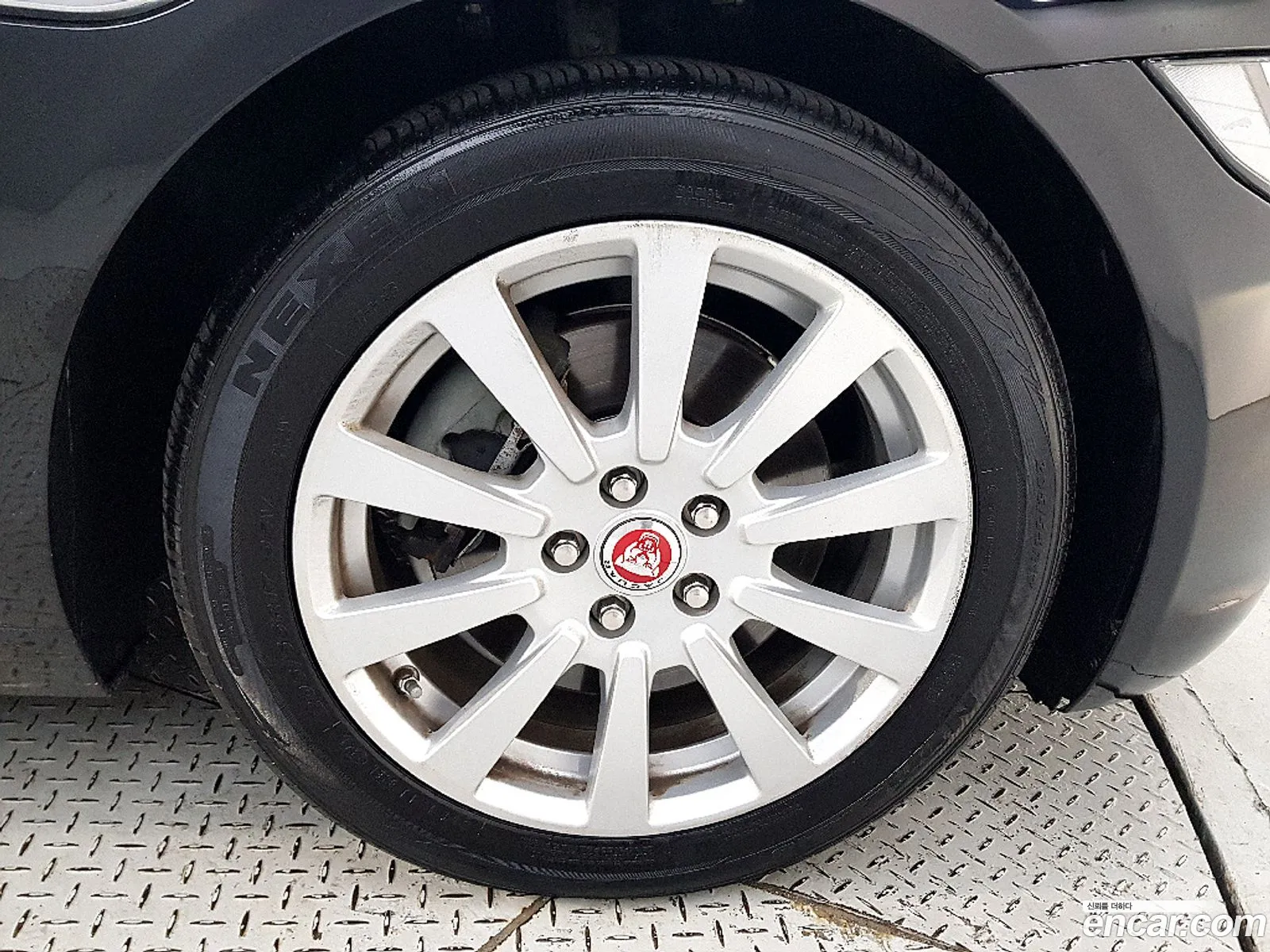 Jaguar XE 2016 — 5