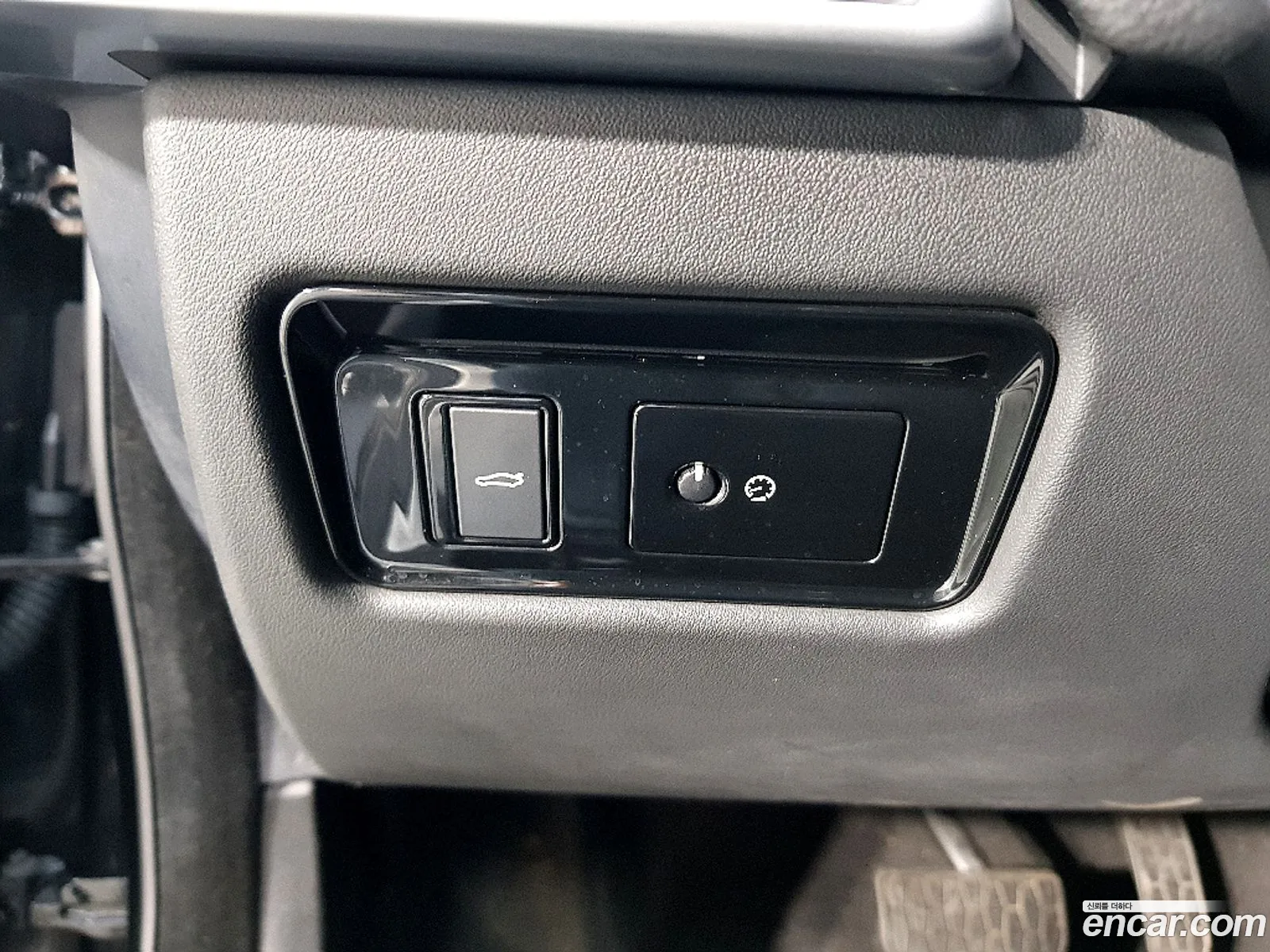 Jaguar XE 2016 — 9