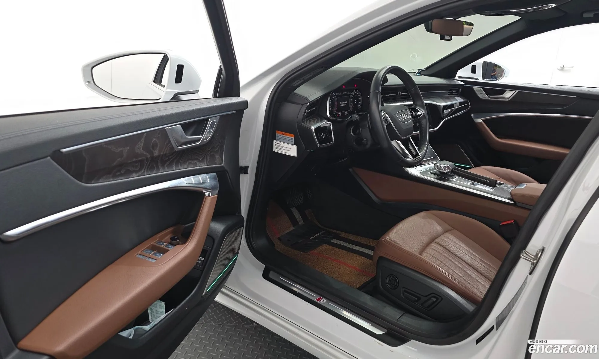 Audi A6 2020 — 28