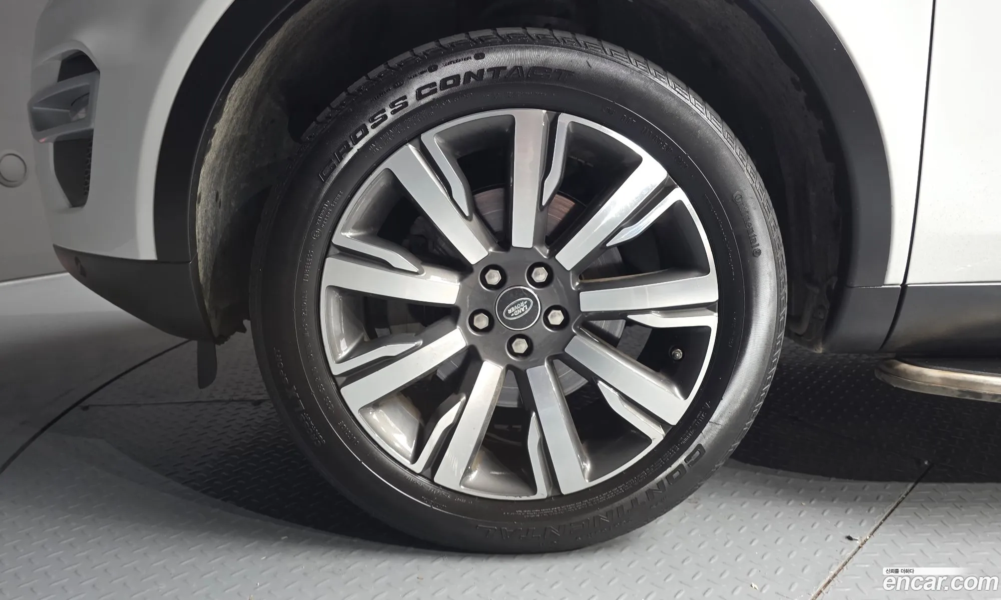 Land Rover Discovery Sport 2019 — 17