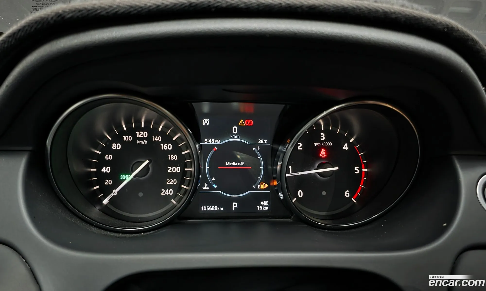 Land Rover Discovery Sport 2019 — 16