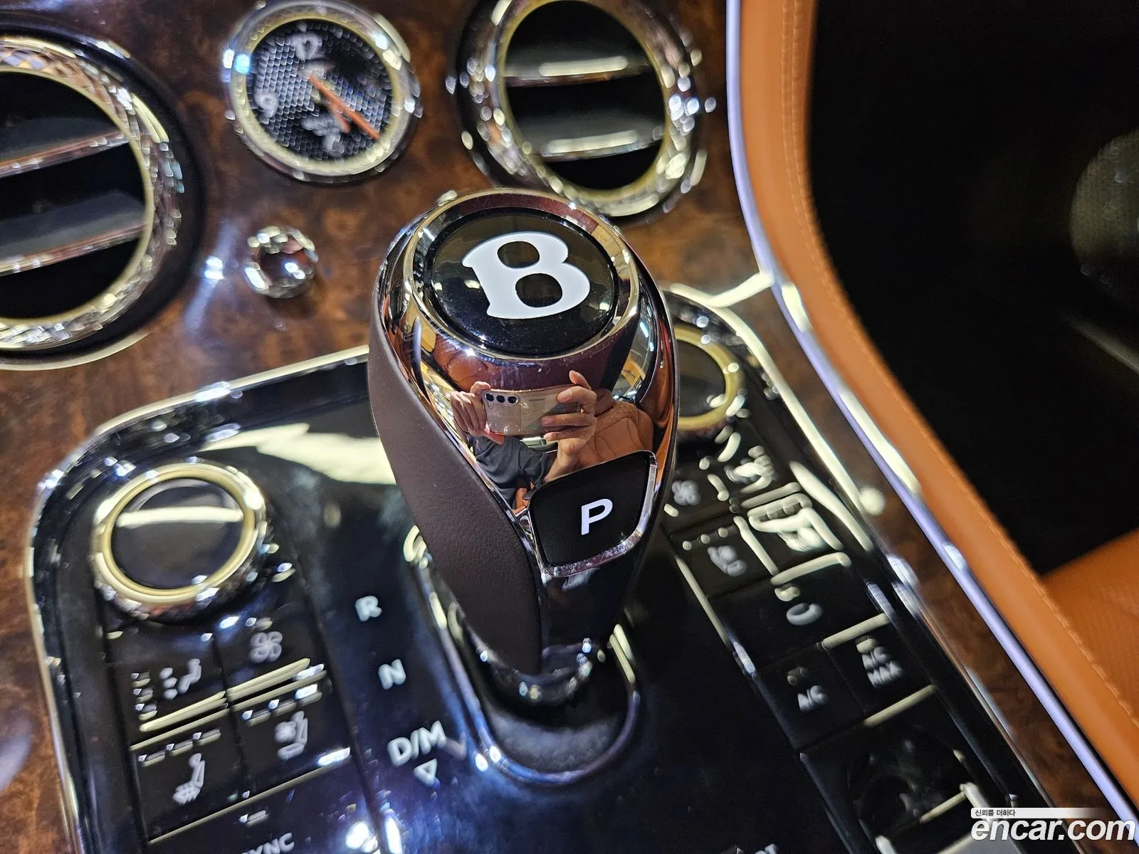 Bentley Continental GT 2023 — 19