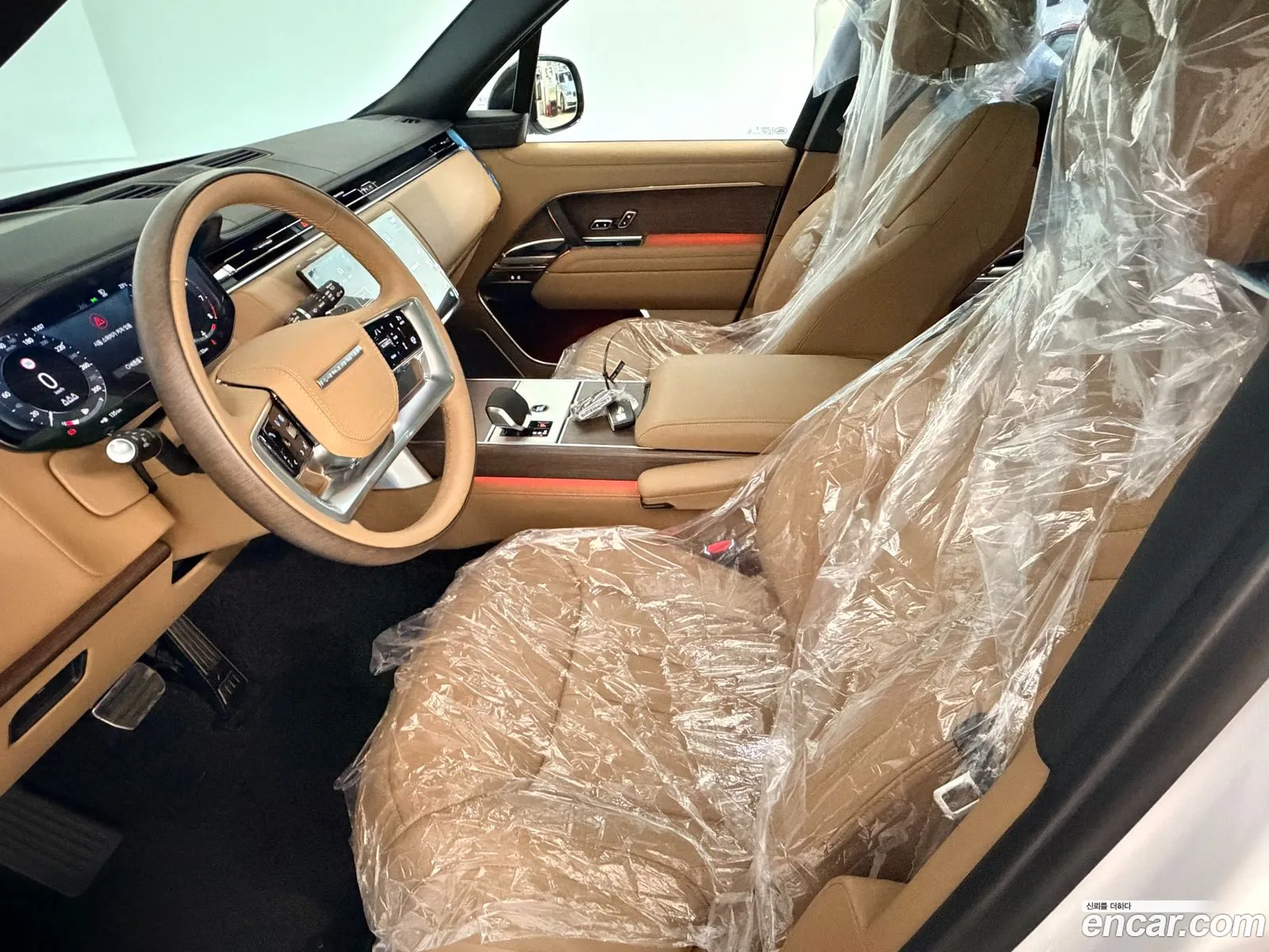 Land Rover Range Rover 2026 — 13