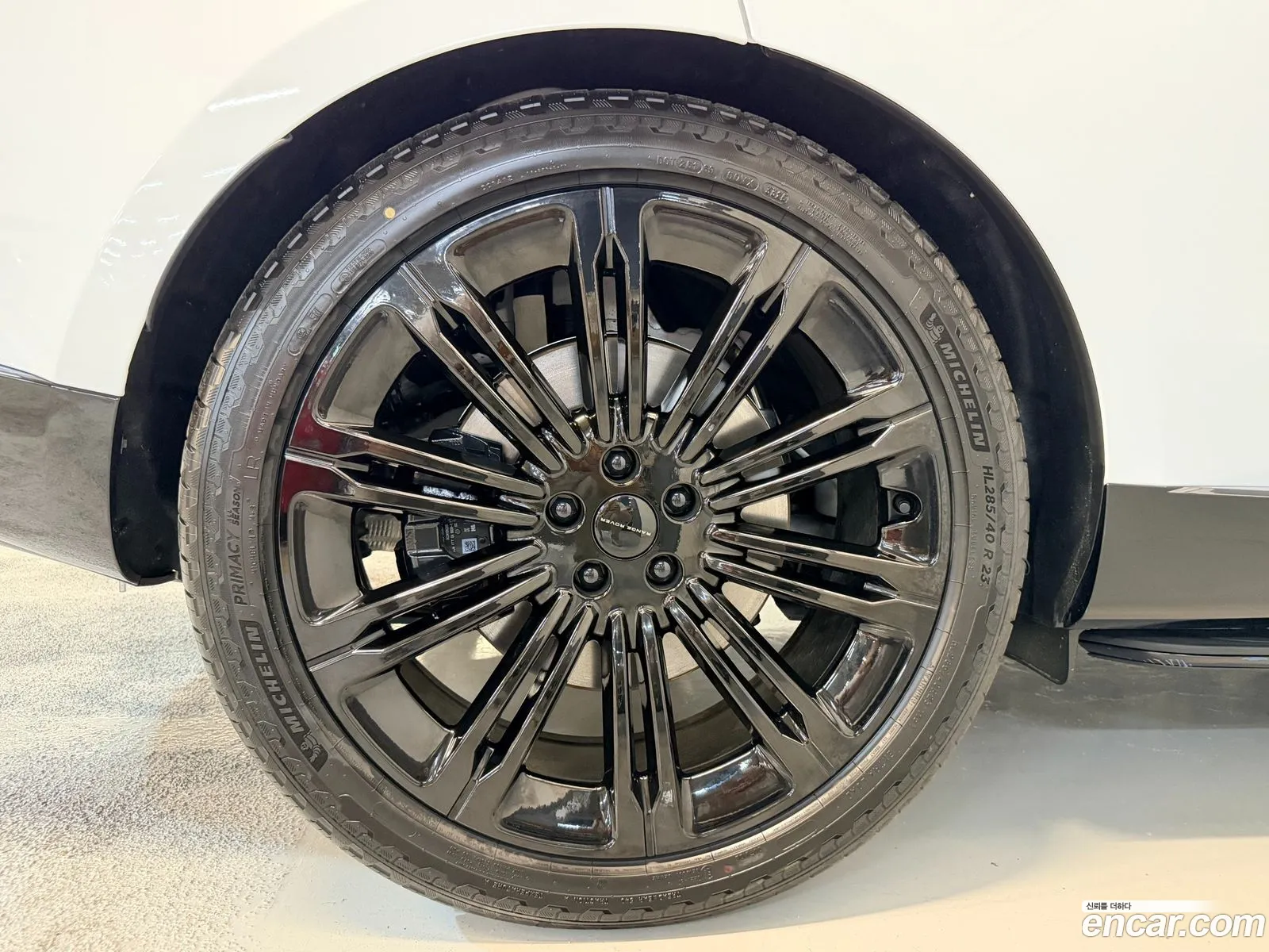 Land Rover Range Rover 2026 — 9