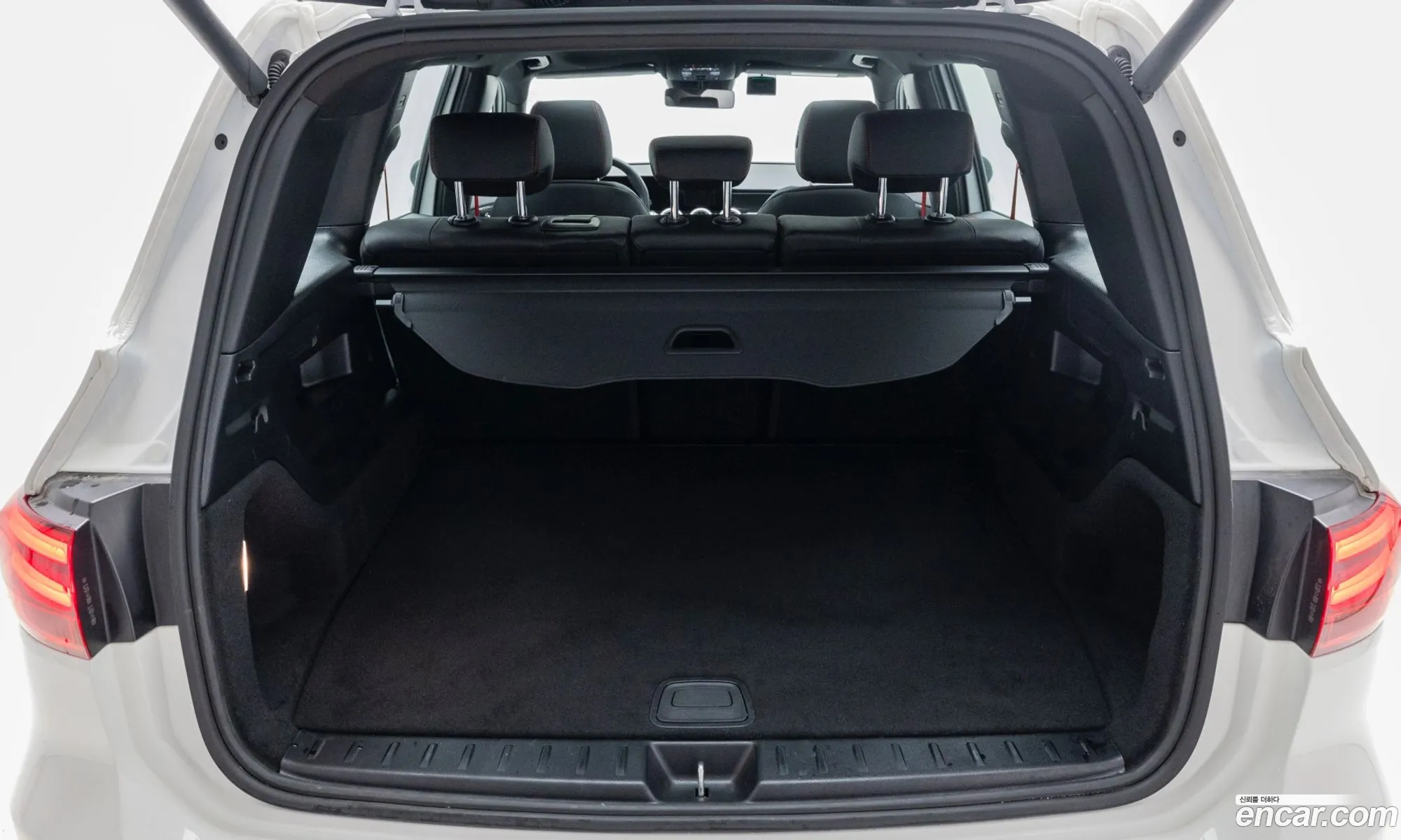 Mercedes-Benz GLB-Class X247 2025 — 18