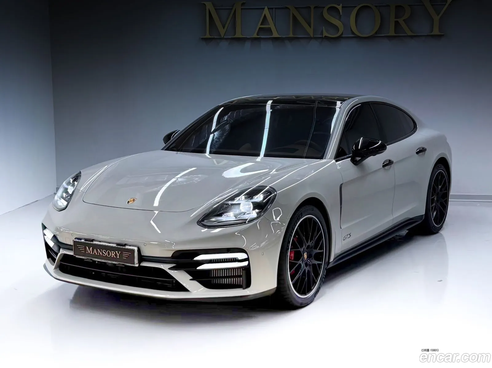 Porsche Panamera 2021 — 19