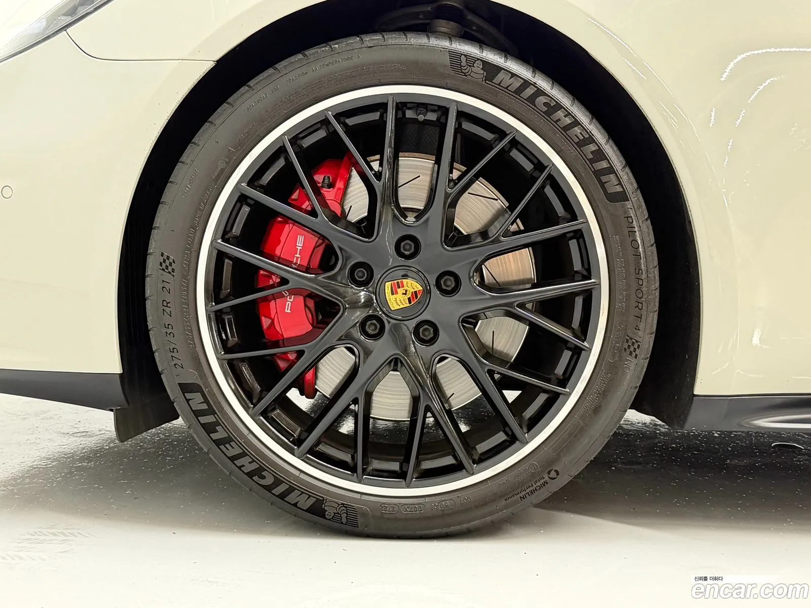 Porsche Panamera 2021 — 8