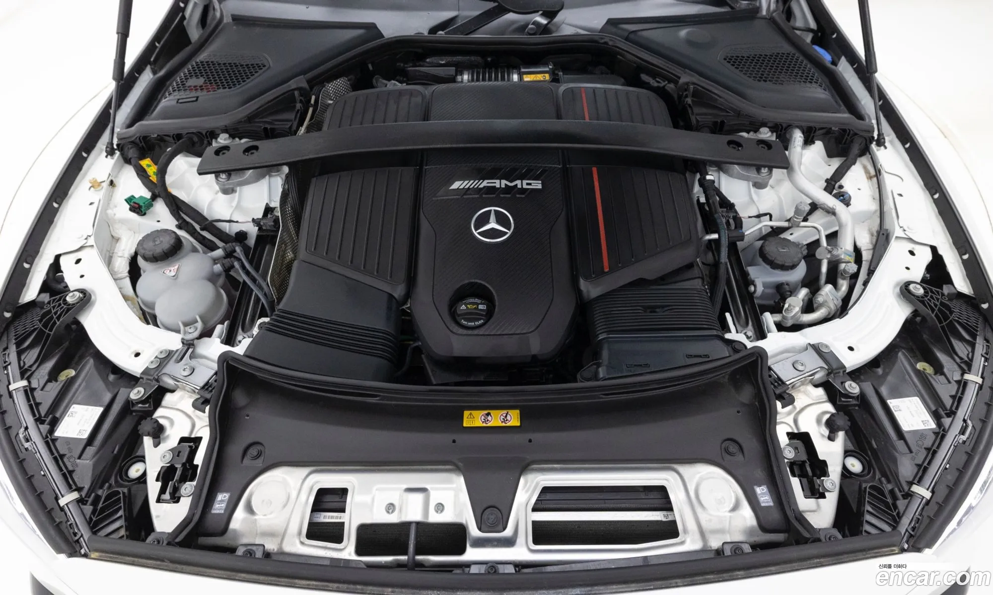 Mercedes-Benz E-Class W214 2025 — 18