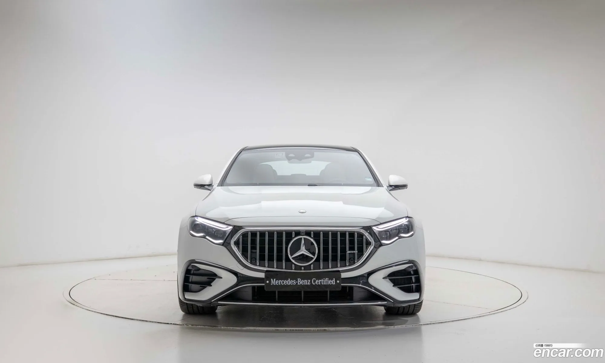 Mercedes-Benz E-Class W214 2025 — 8