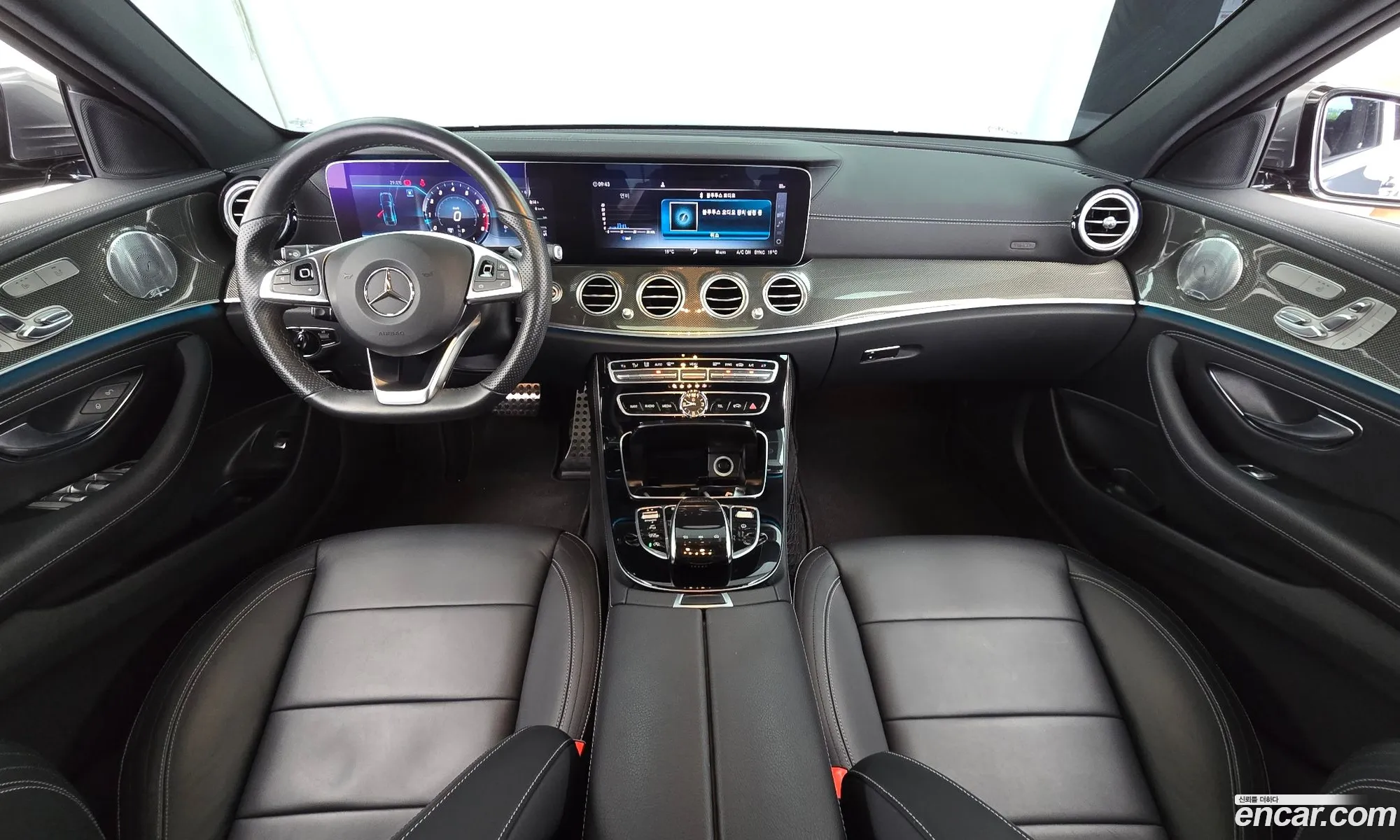 Mercedes-Benz E-Class W213 2017 — 25