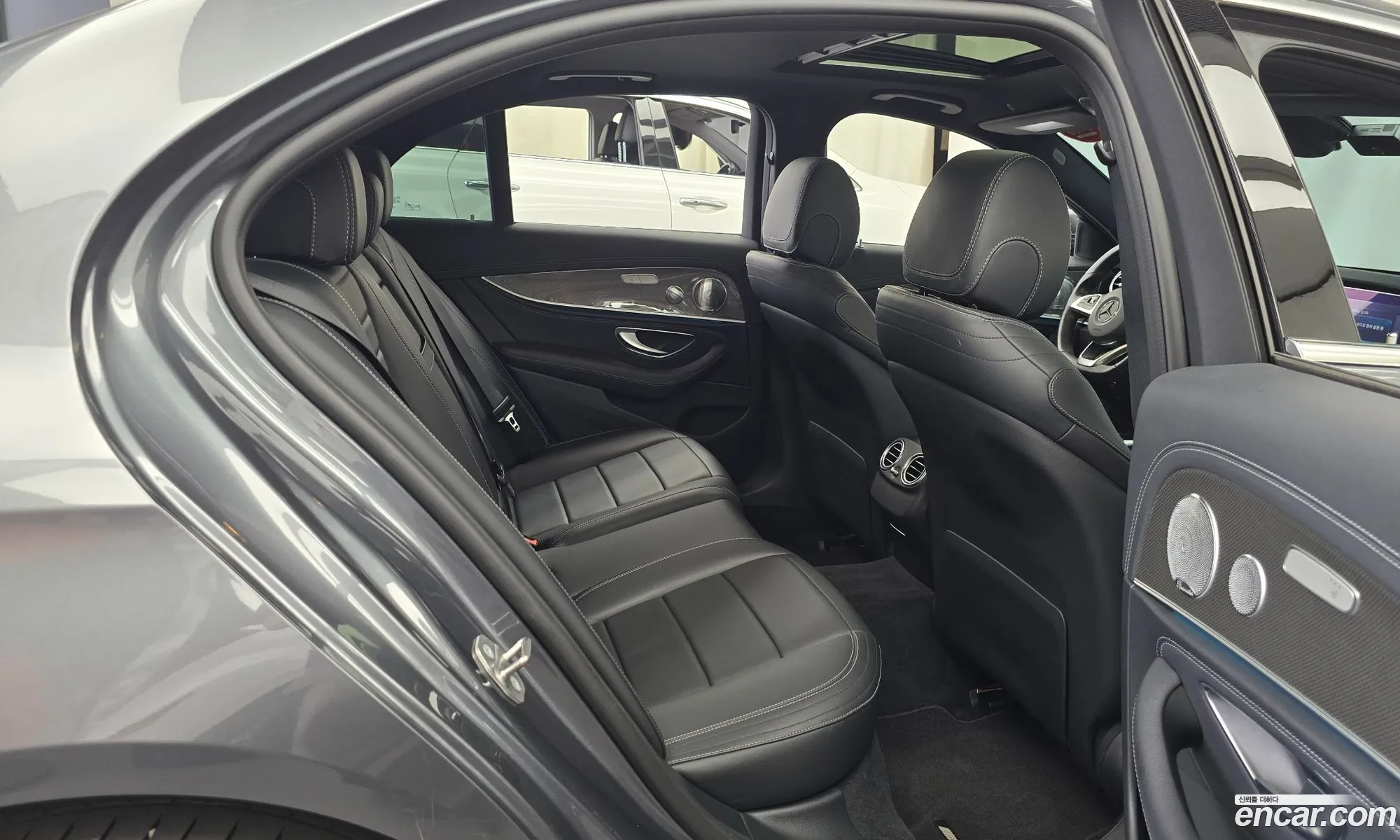 Mercedes-Benz E-Class W213 2017 — 16