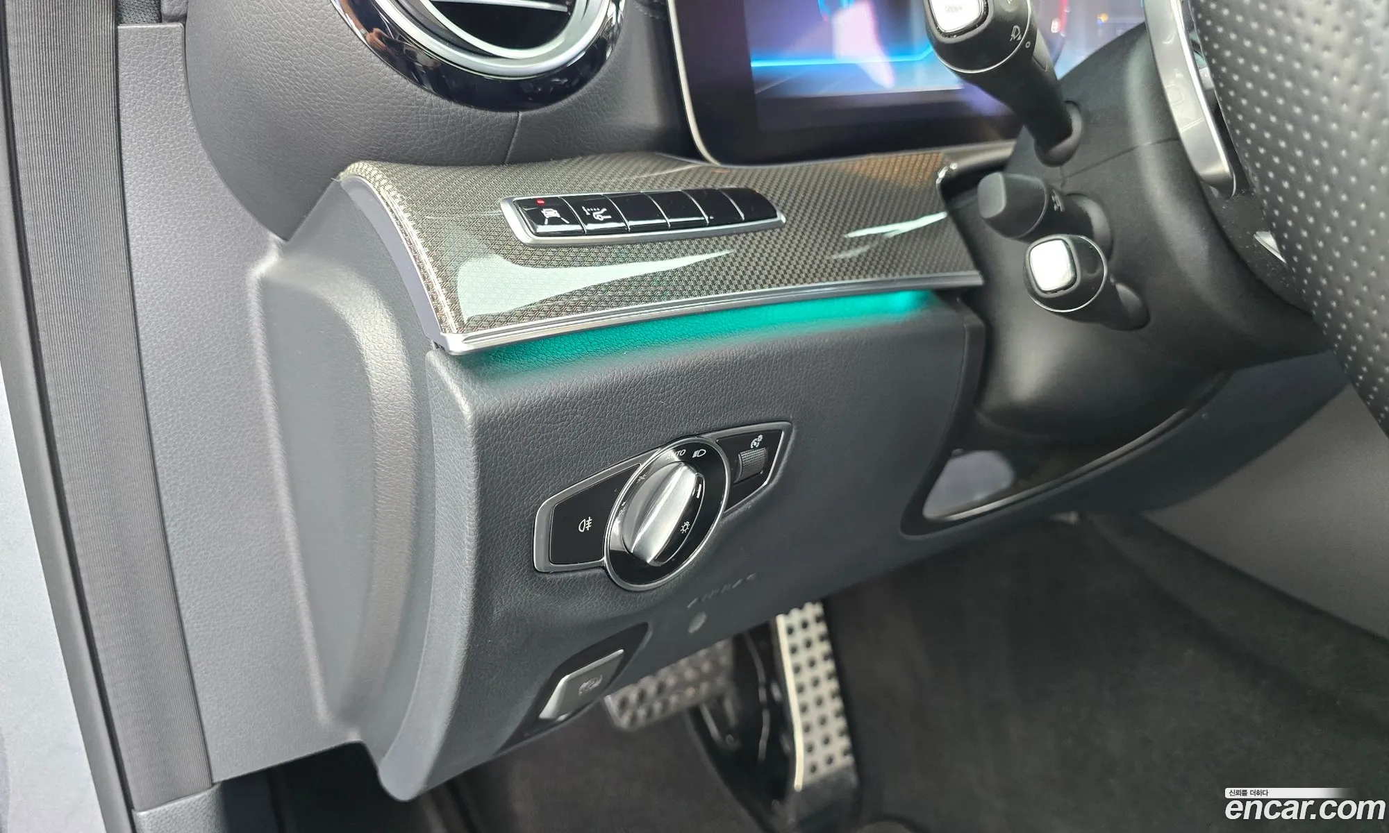 Mercedes-Benz E-Class W213 2017 — 32