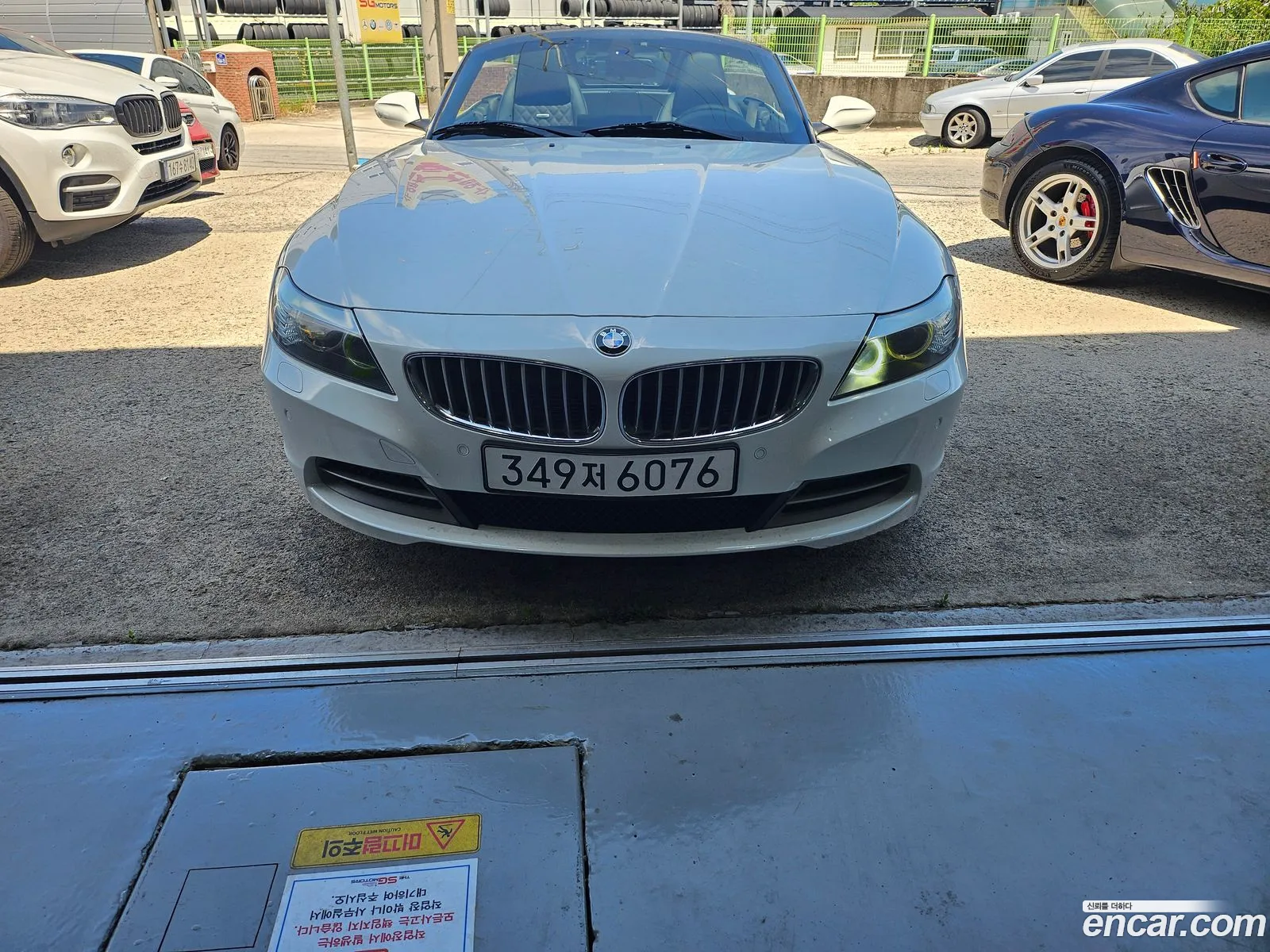BMW Z4 2011 — 8