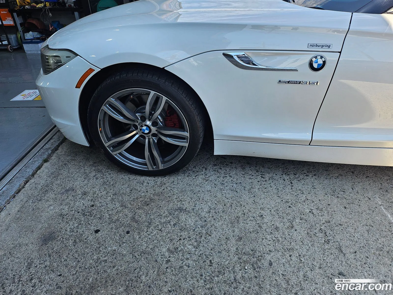 BMW Z4 2011 — 4