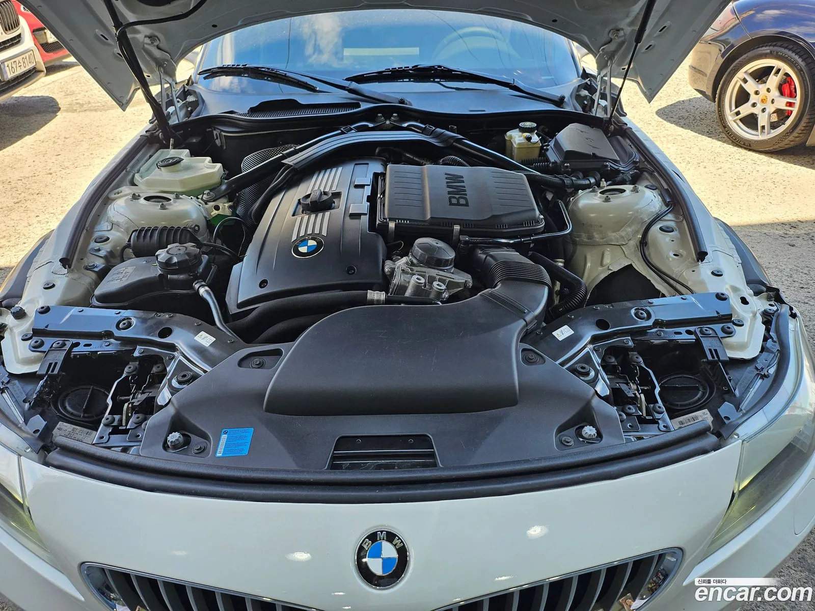BMW Z4 2011 — 12