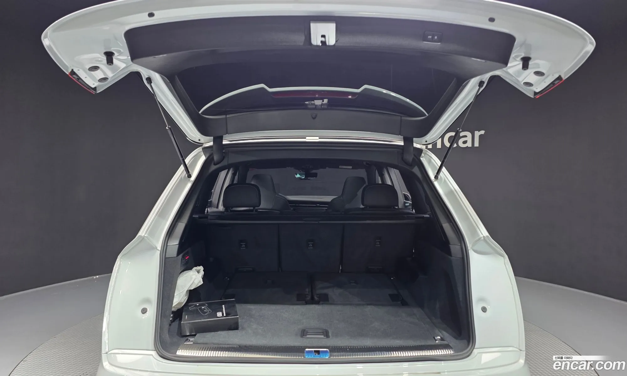 Audi Q7 2023 WAUZZZ4M6PD003838 — 31