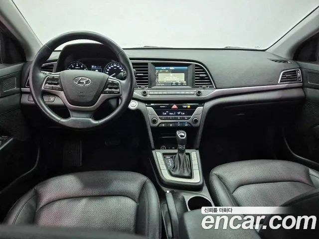 Hyundai Elantra AD 2016 — 4