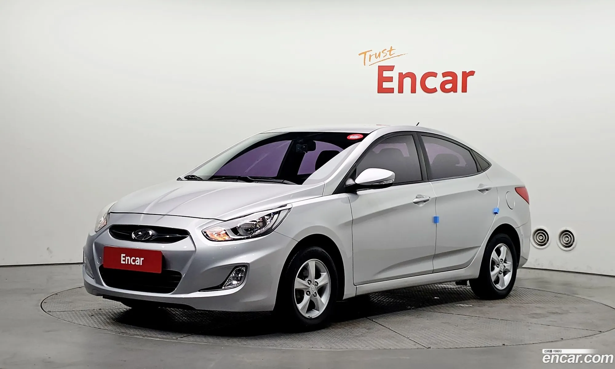 Hyundai Accent 2012 — 3
