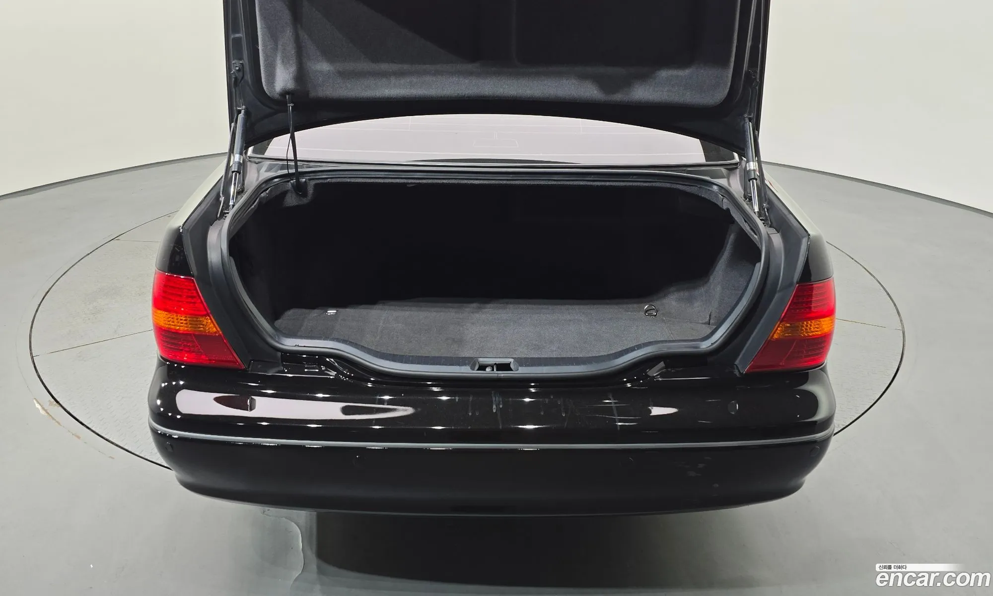 Lexus LS430 2003 JTHBN30F130121543 — 9