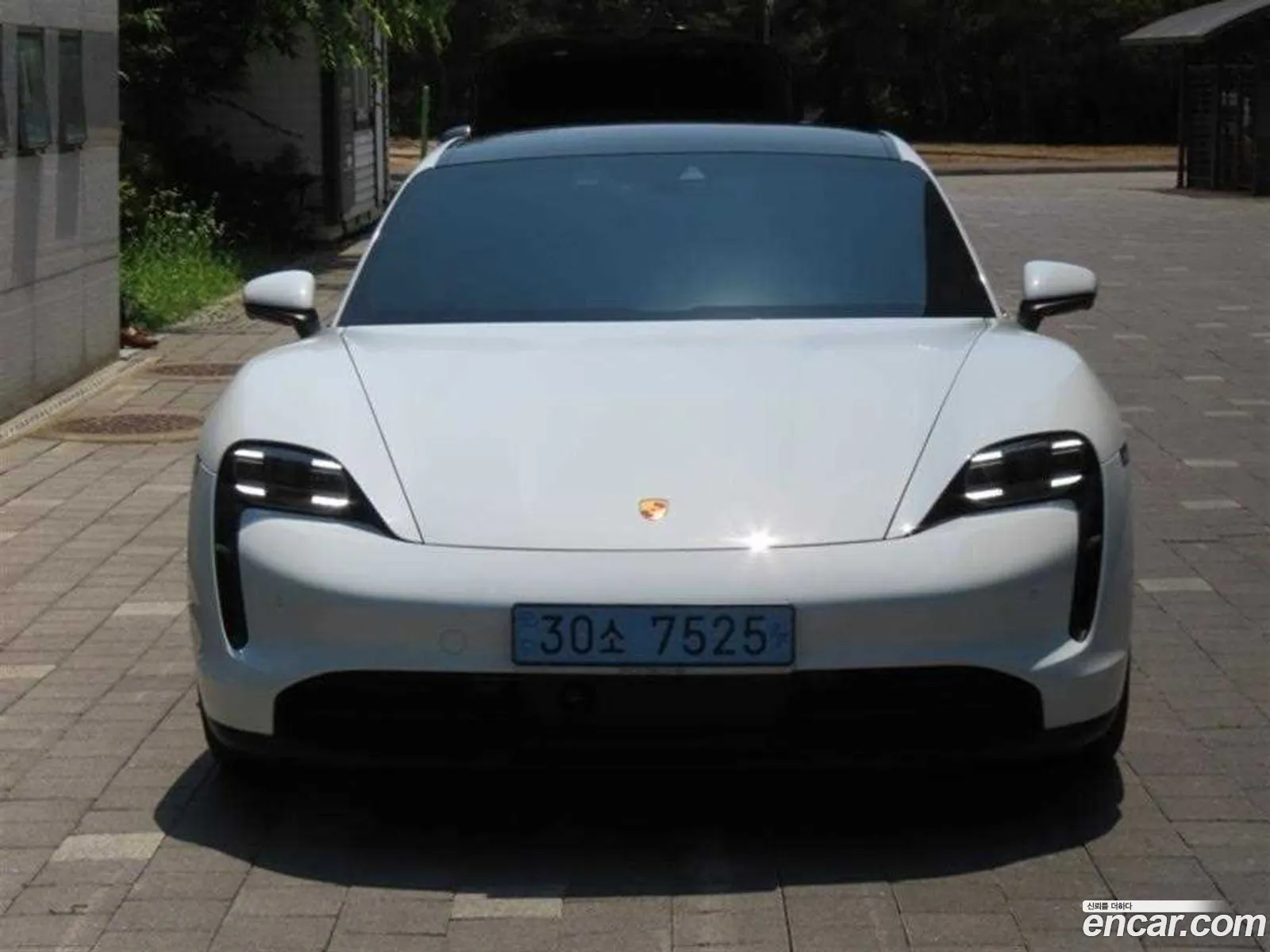 Porsche Taycan 2023 — 20