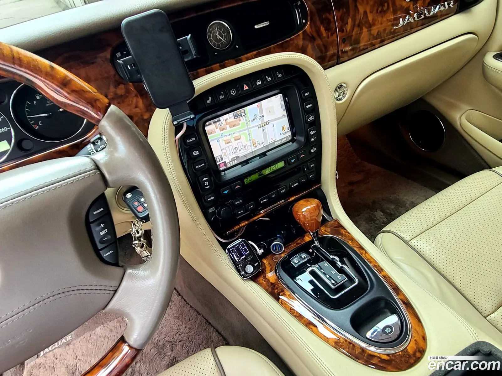 Jaguar XJ 2008 — 18