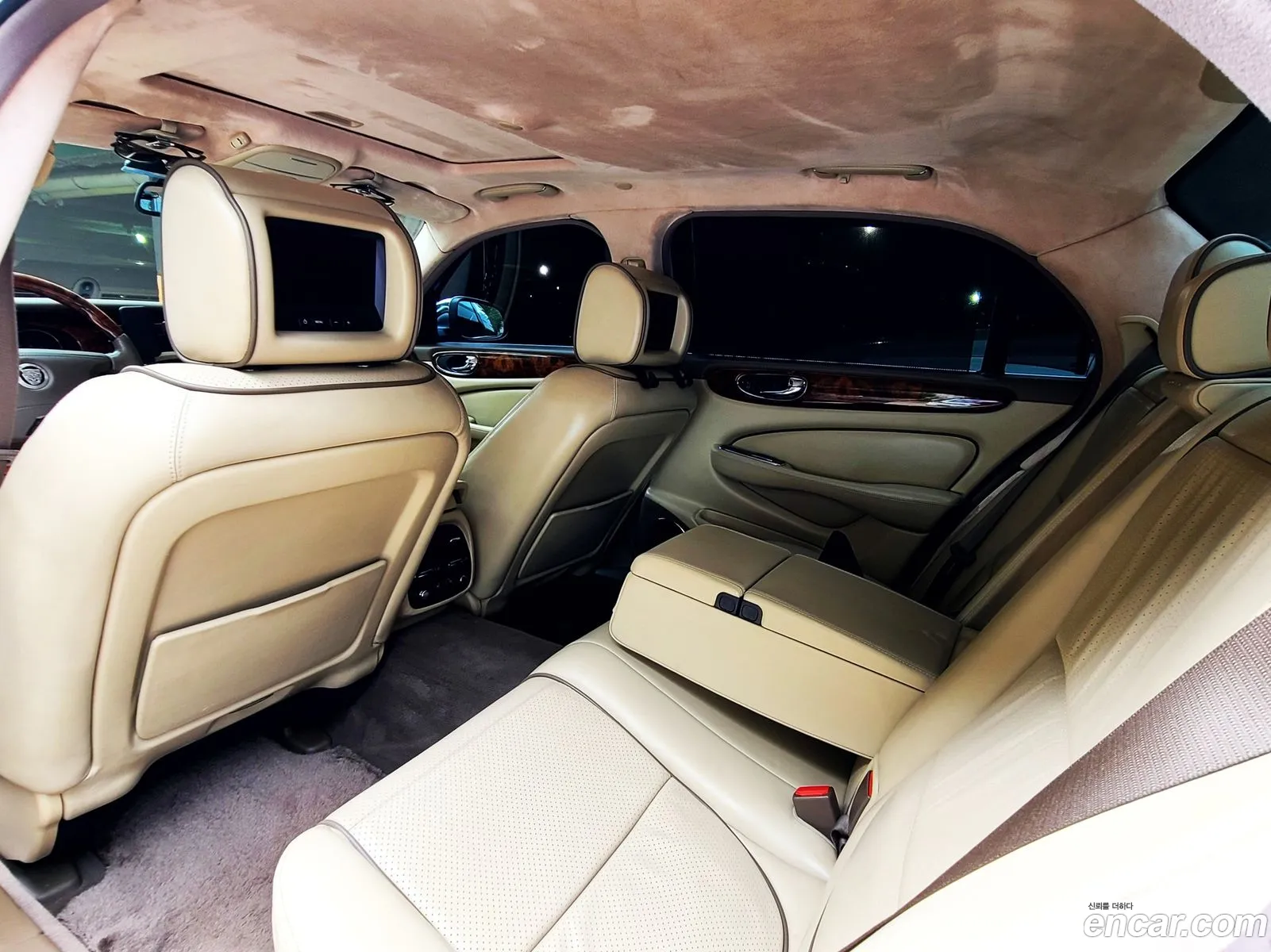 Jaguar XJ 2008 — 7