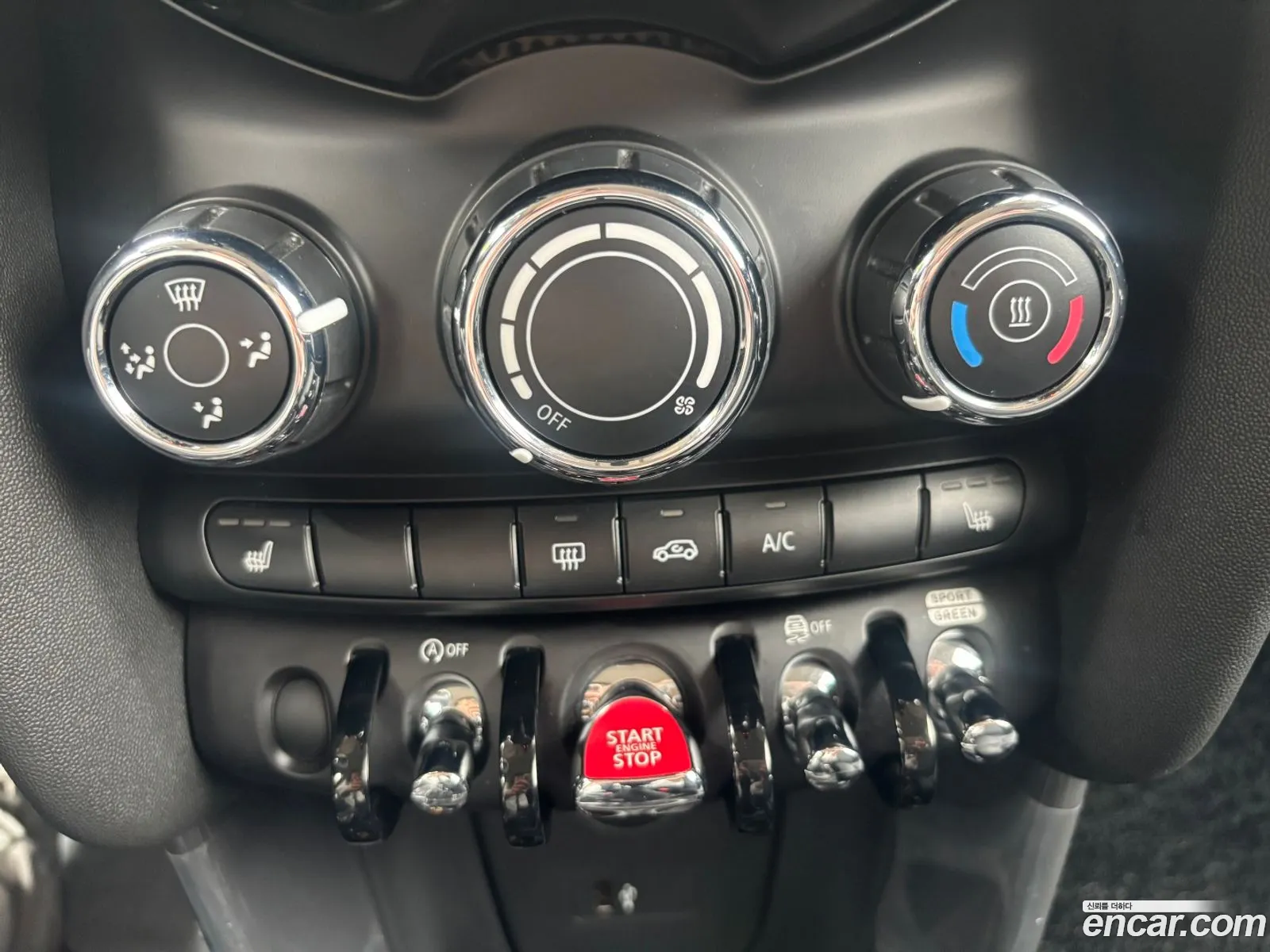 Mini Cooper 2019 — 19