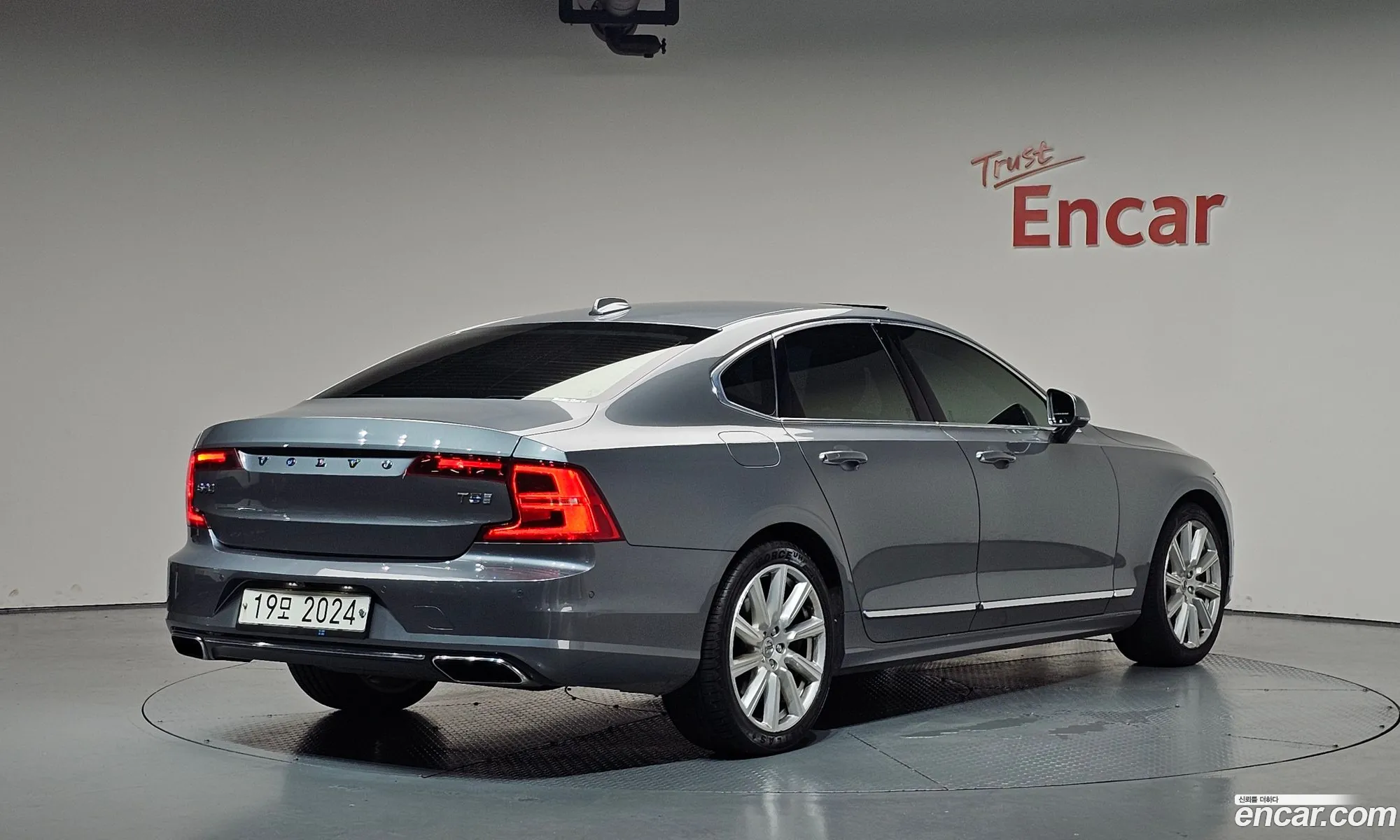 Volvo S90 2019 — 10