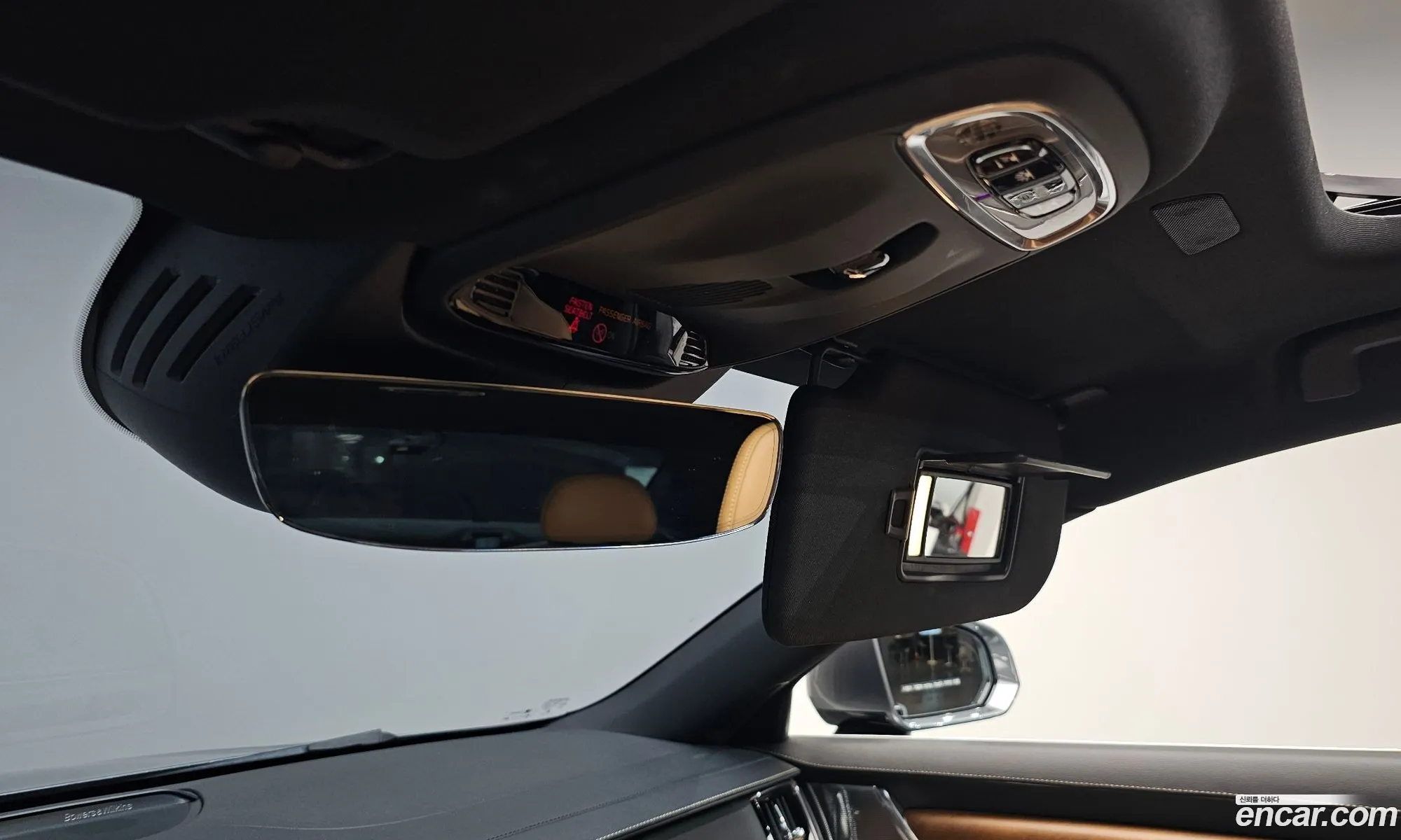 Volvo S90 2019 — 22