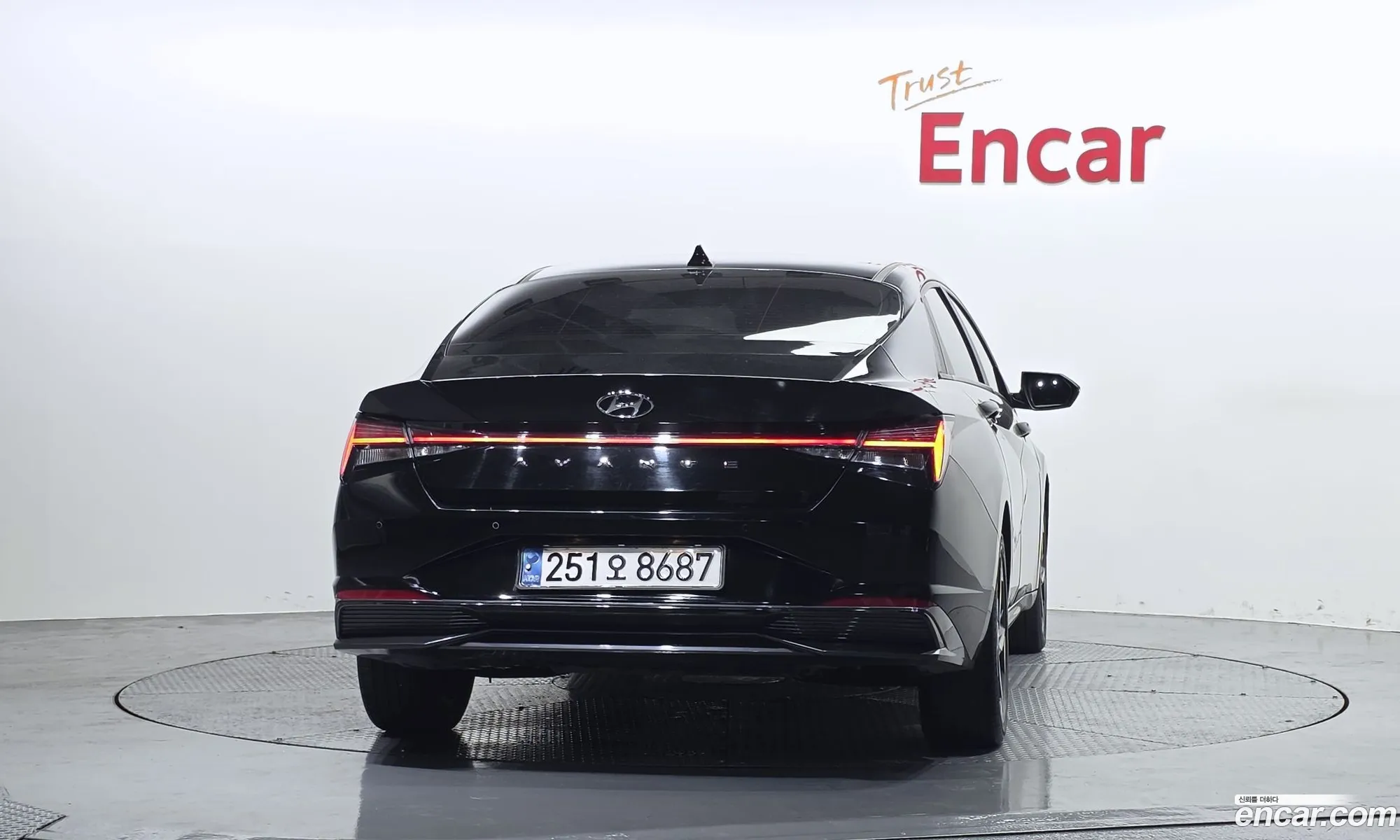 Hyundai Elantra Hybrid 2020 — 4