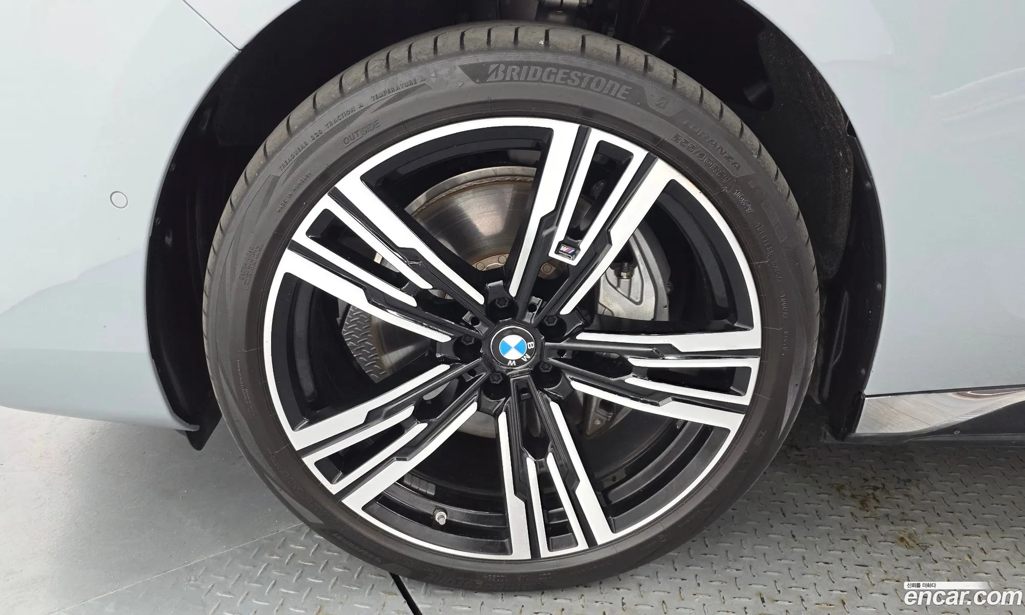 BMW i7 2025 — 29