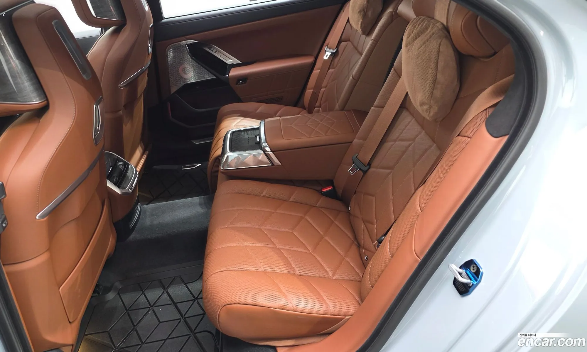 BMW i7 2025 — 8