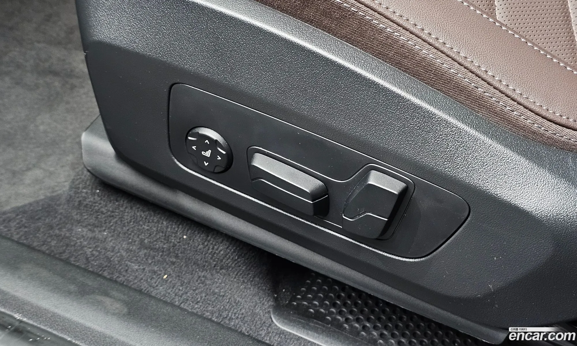 BMW X1 2025 WBA51EE08S5336488 — 19
