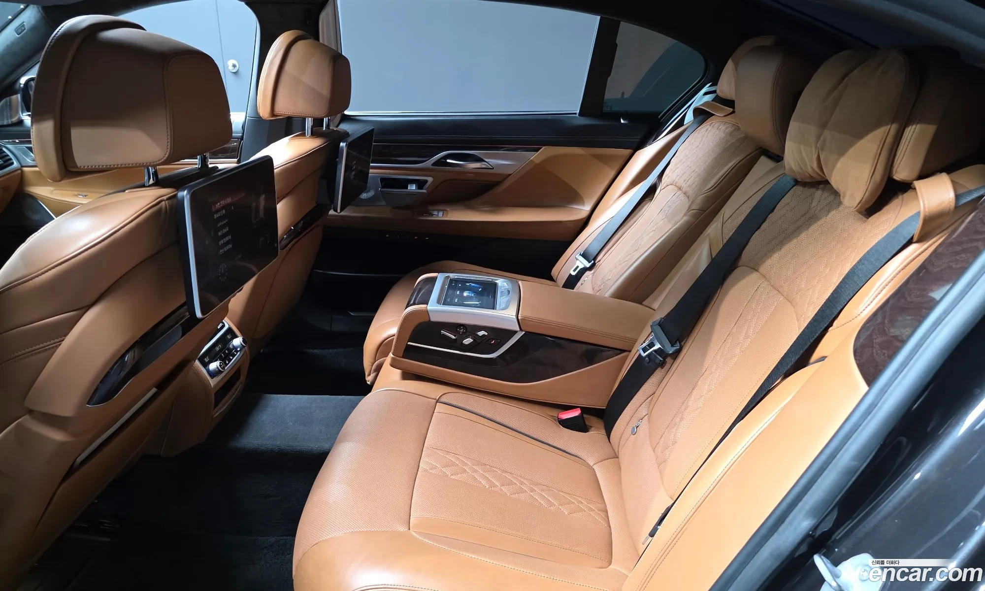 BMW 7 Series 2018 — 20