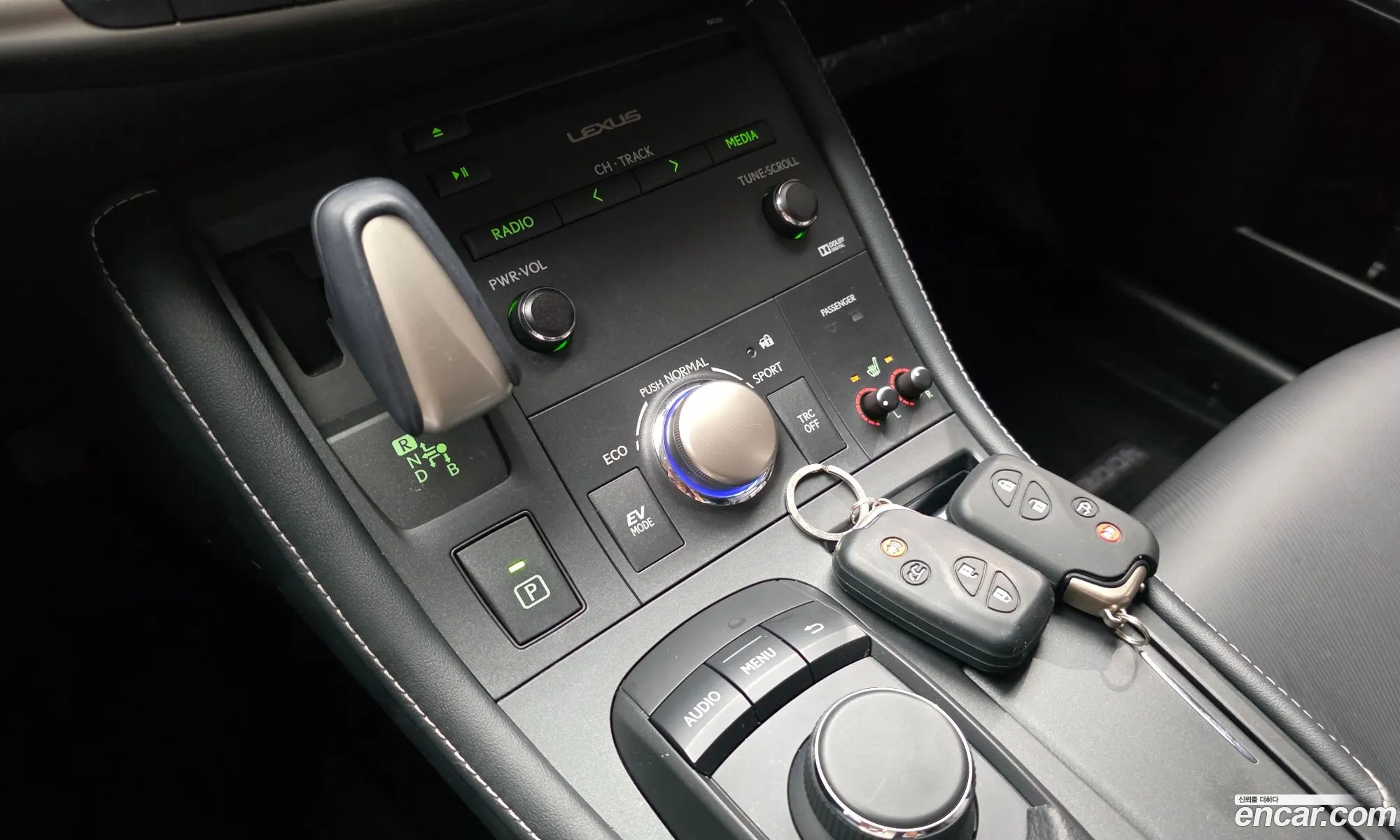 Lexus CT200h