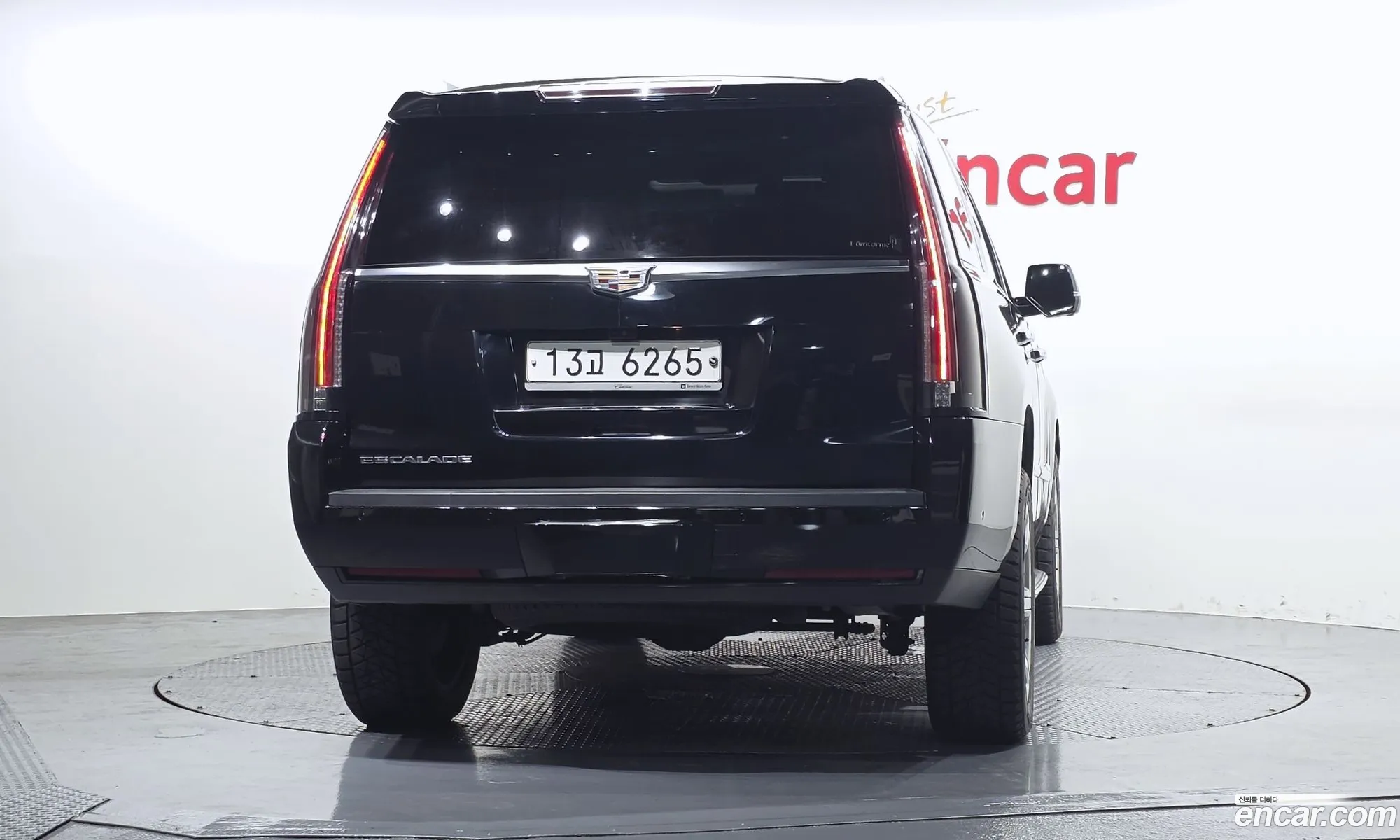 Cadillac Escalade 2017 1GYS47KJ2HR337329 — 13