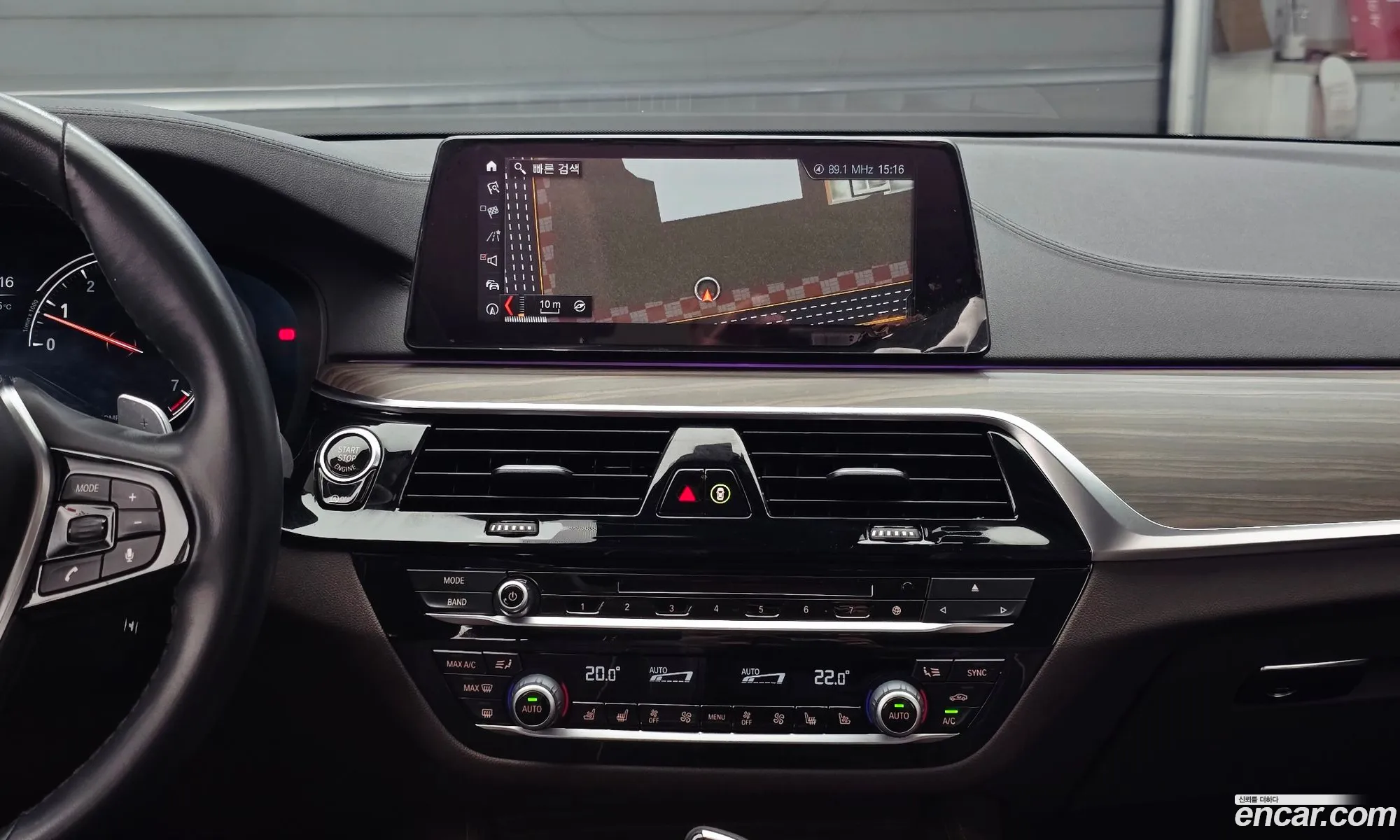 BMW 5 Series 2018 — 23